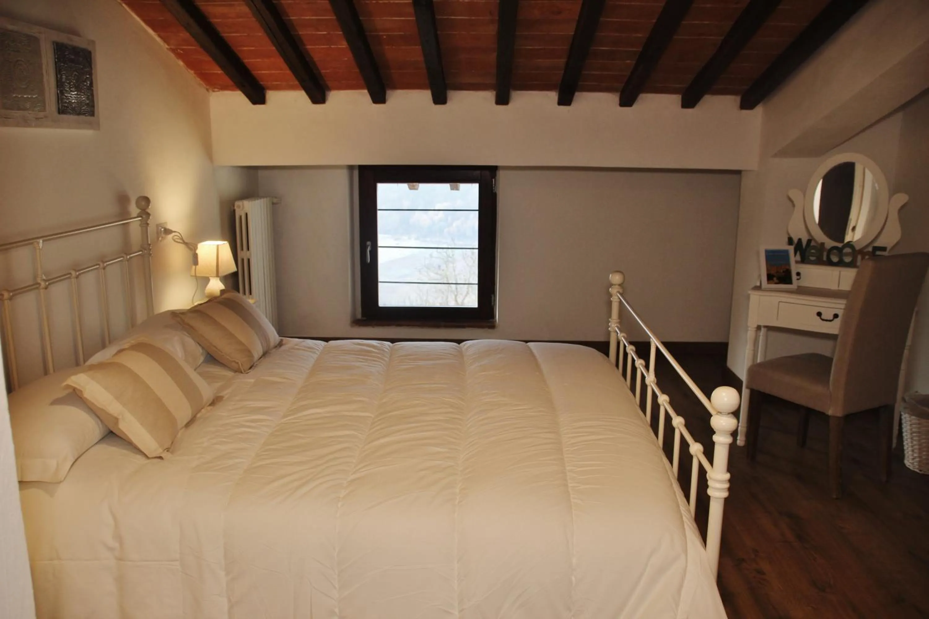 Bedroom in Maison del Borgo