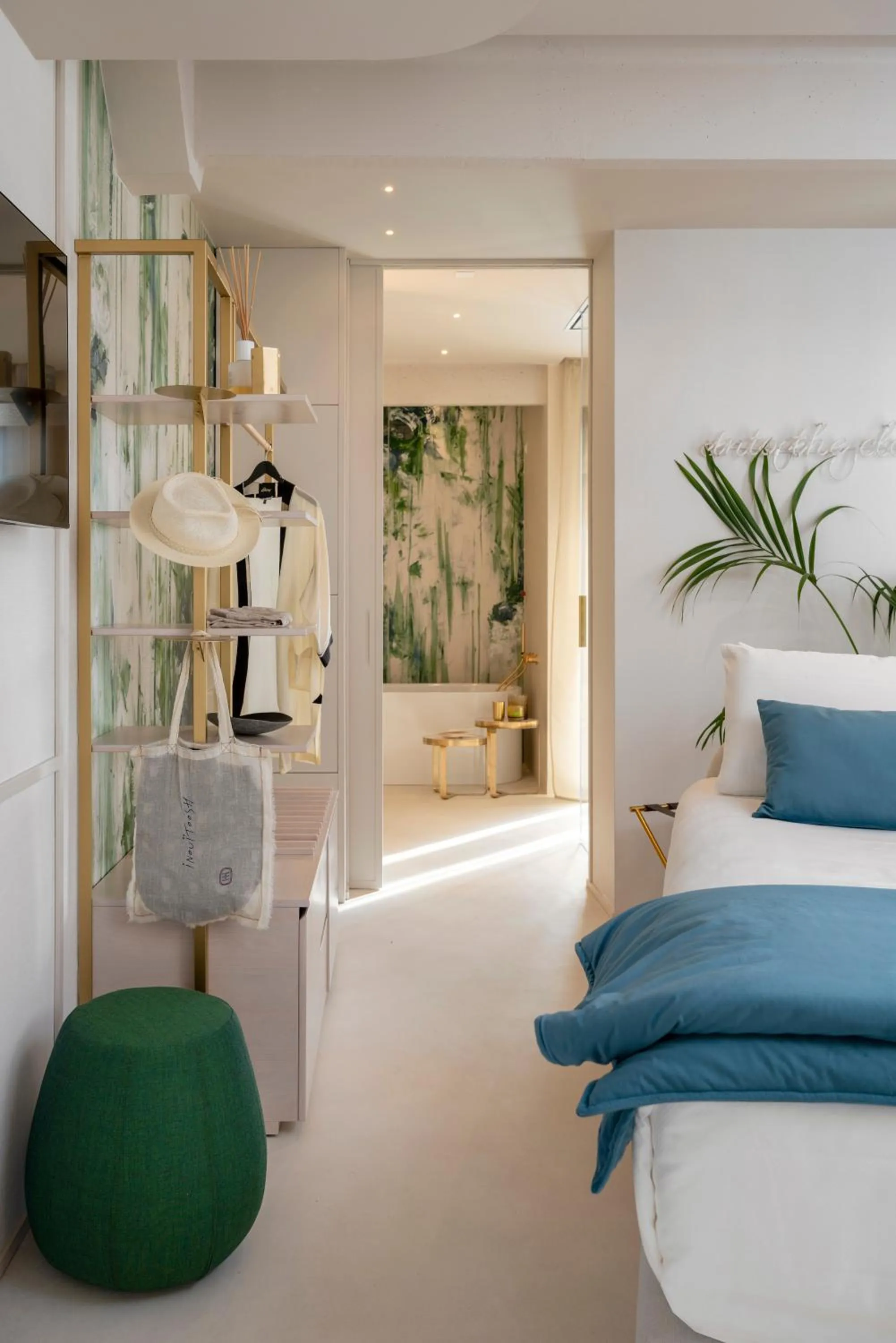 Bedroom, Bed in Demo Hotel Design Emotion