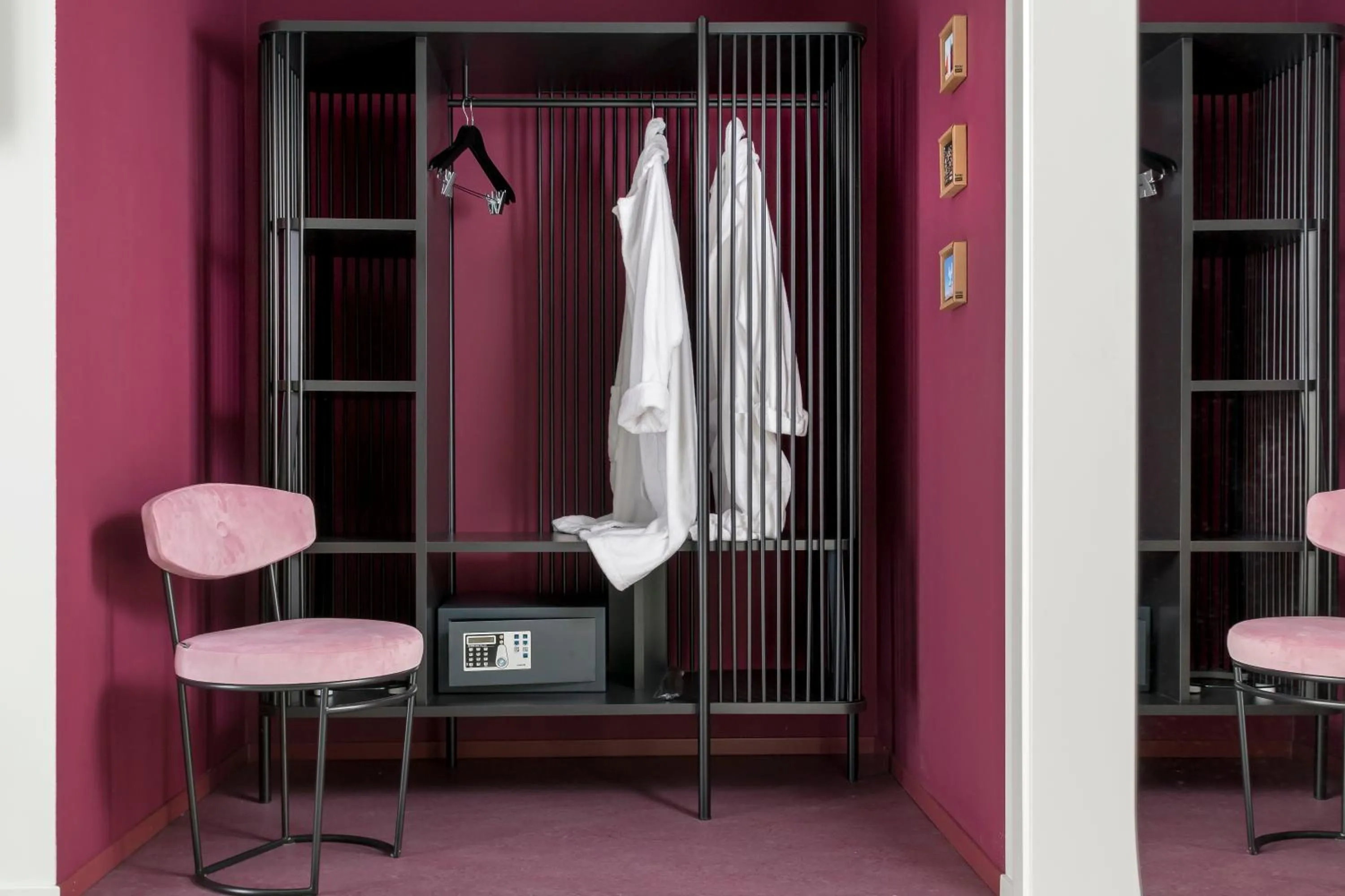 safe in Demo Hotel Design Emotion