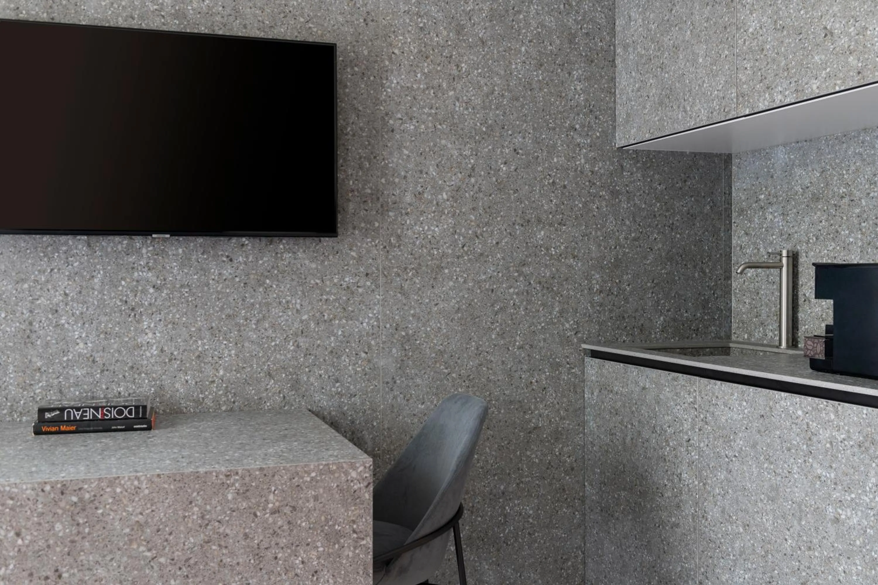 TV and multimedia in Demo Hotel Design Emotion