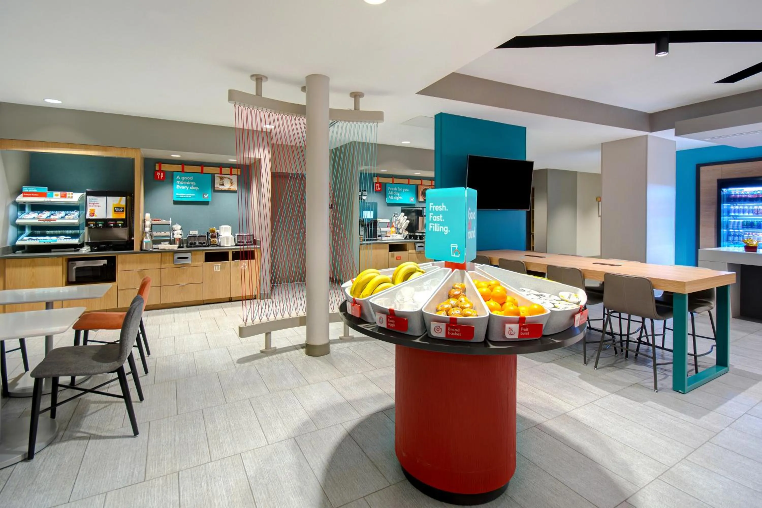 Dining area in avid Hotel Fort Mill - Carowinds Blvd by IHG