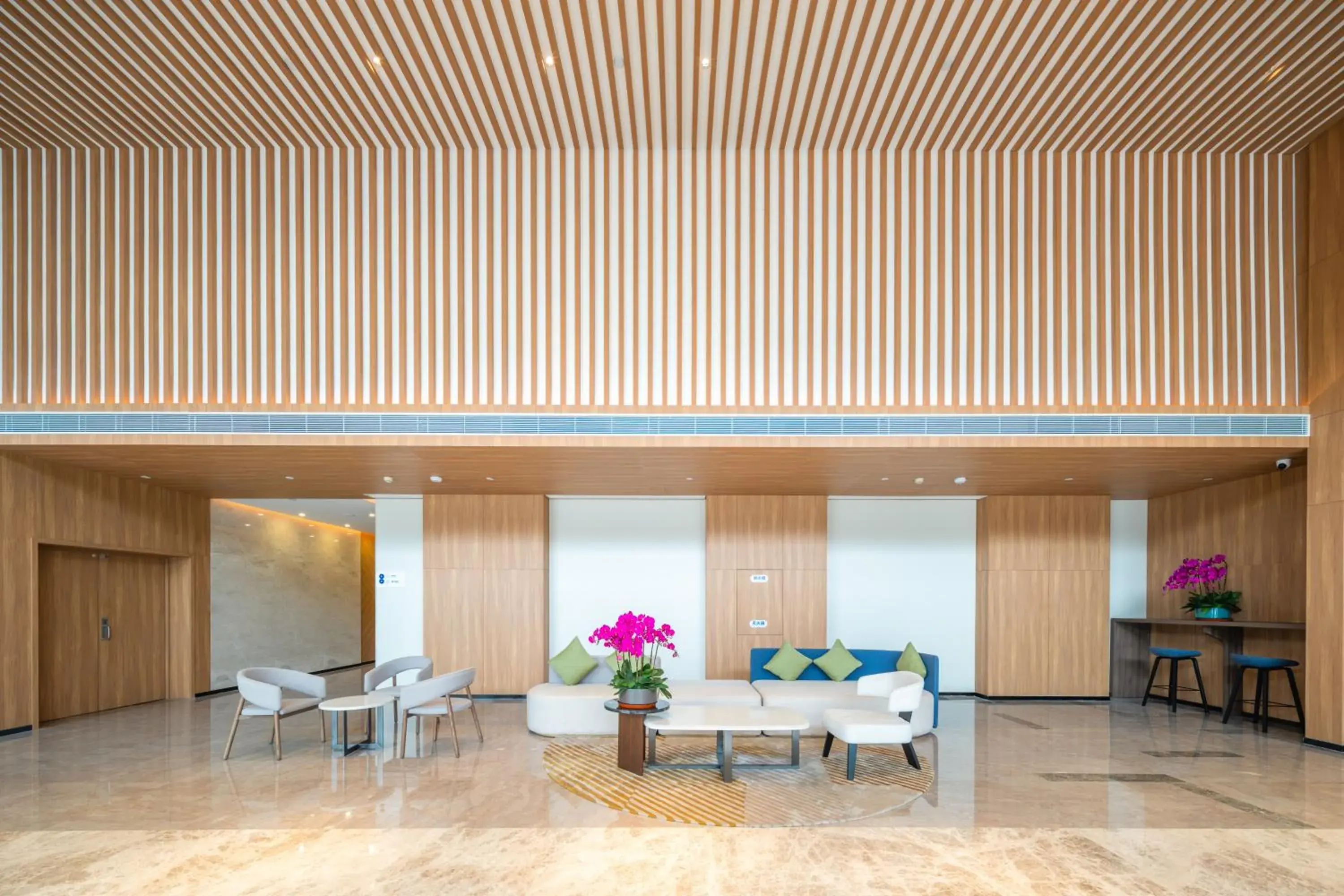 Lobby or reception in Holiday Inn Express Nanning Jiangnan by IHG Lobby or reception in Holiday Inn Express Nanning Jiangnan by IHG