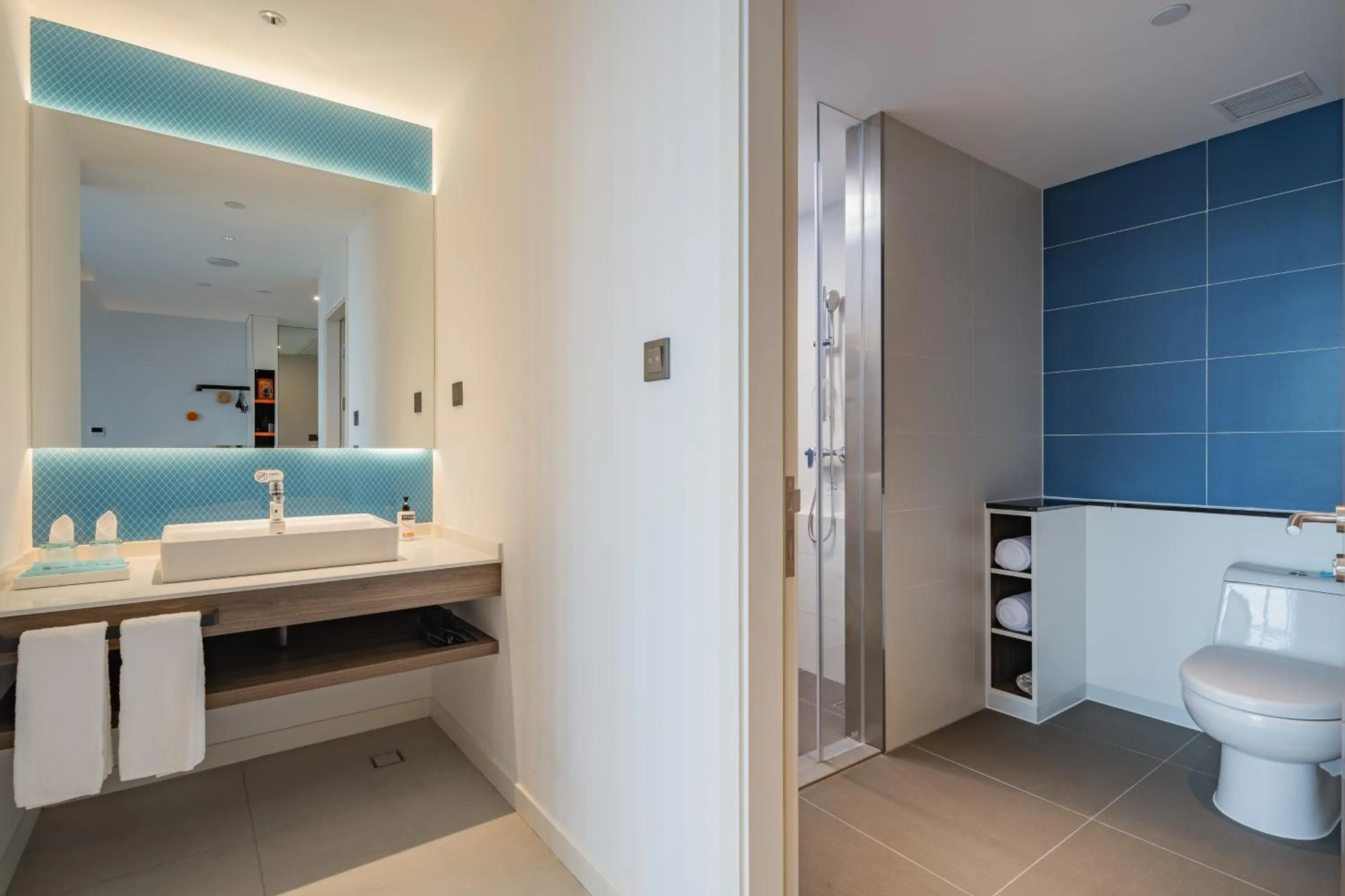 Bathroom in Holiday Inn Express Nanning Jiangnan by IHG