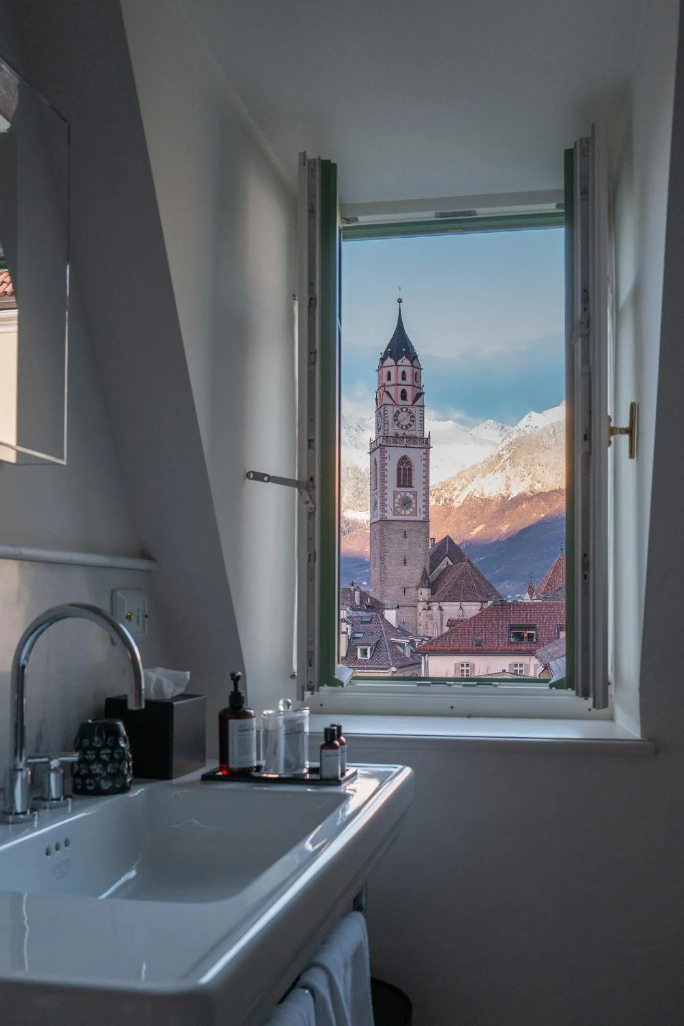 City view in Steinach Townhouse Meran