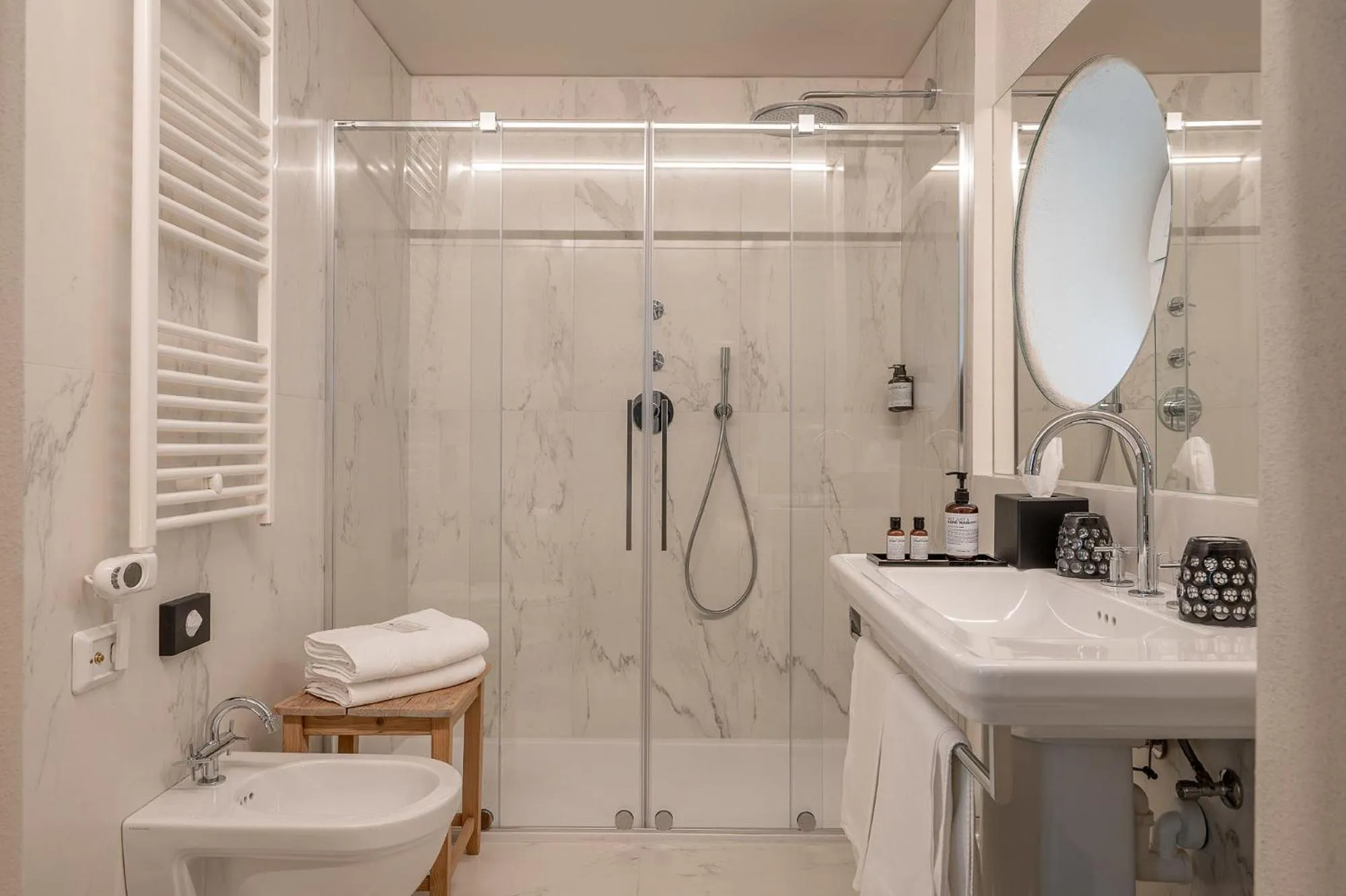 Bathroom in Steinach Townhouse Meran