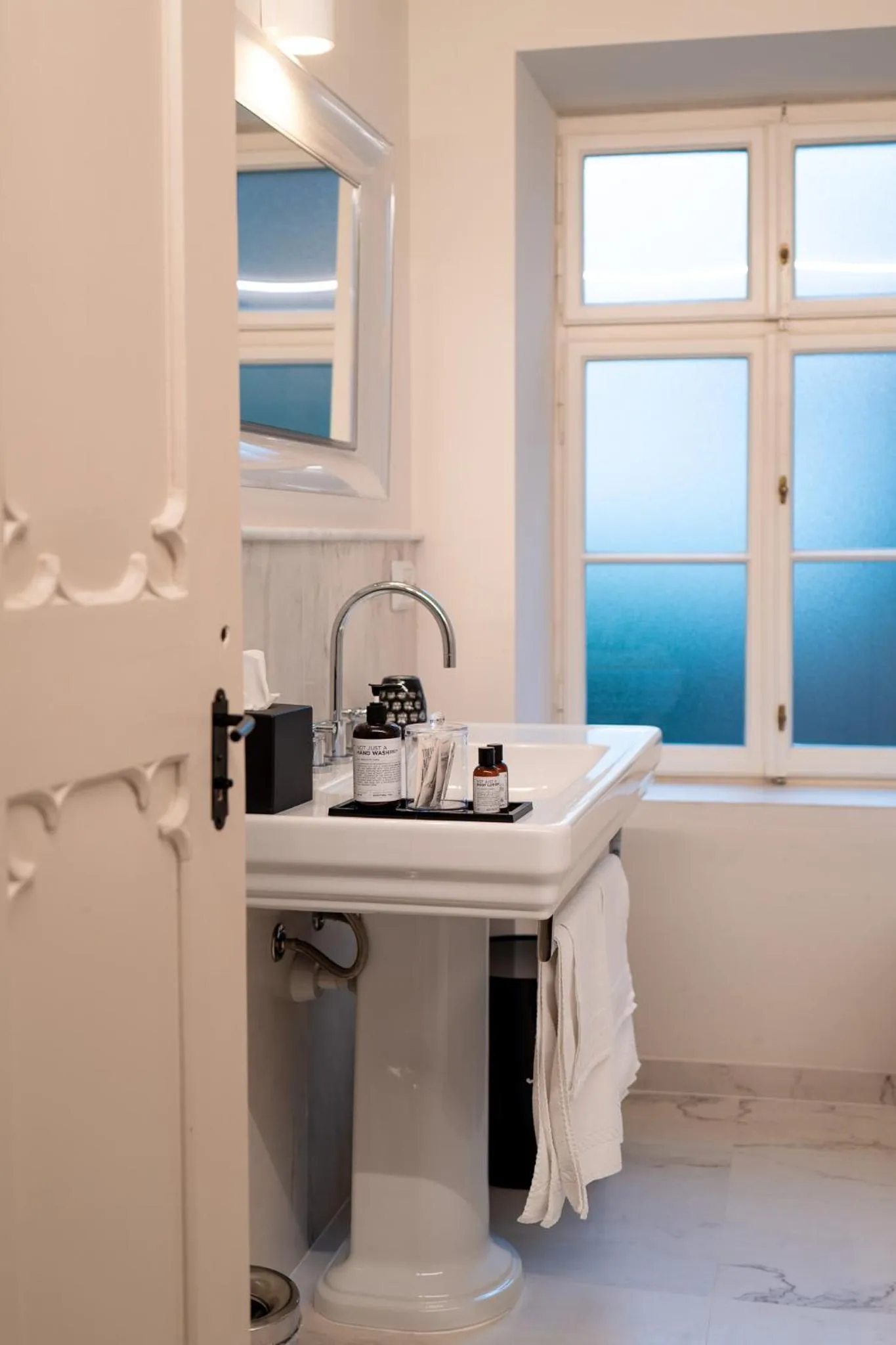 Bathroom in Steinach Townhouse Meran