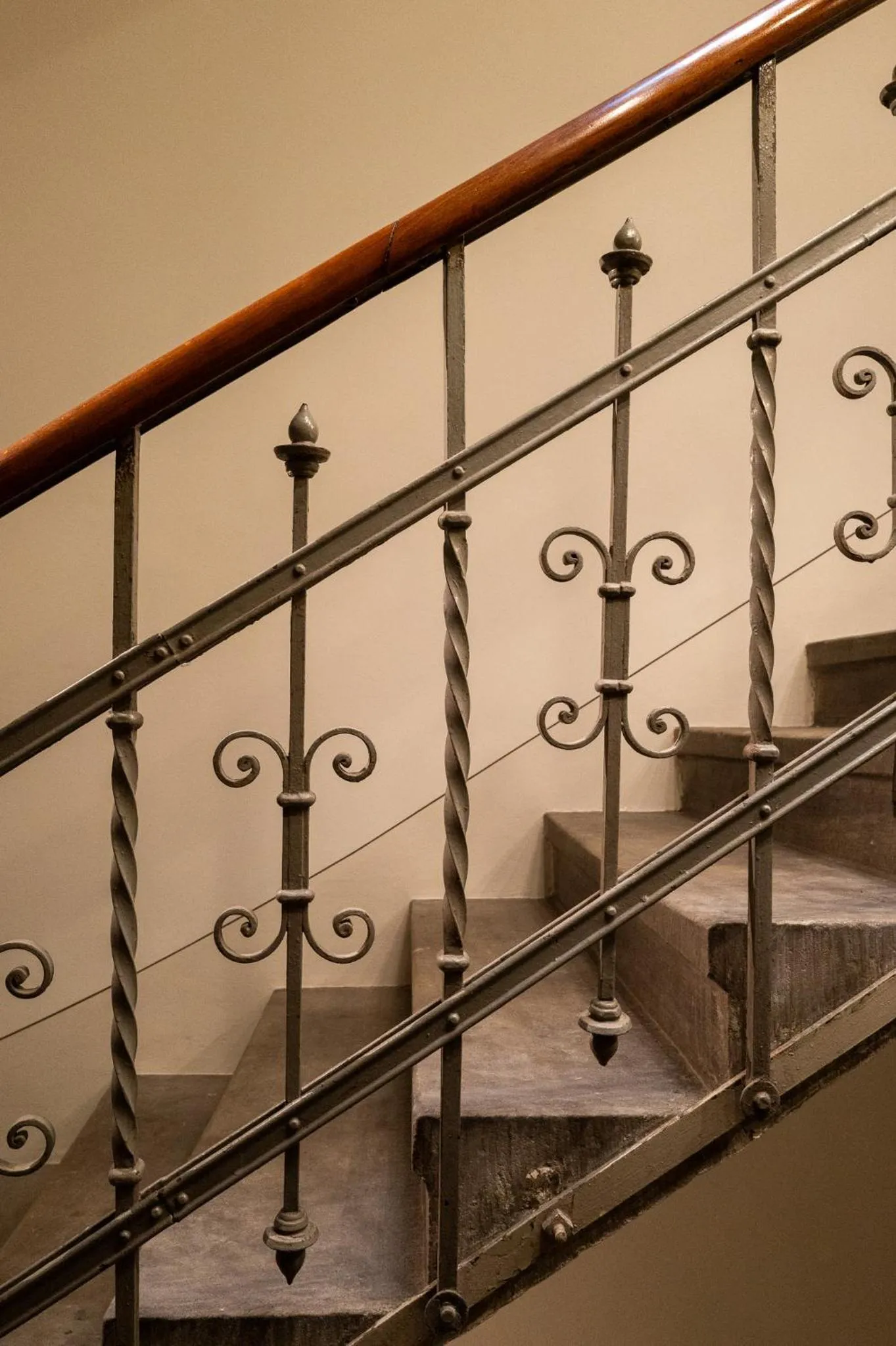 Decorative detail in Steinach Townhouse Meran