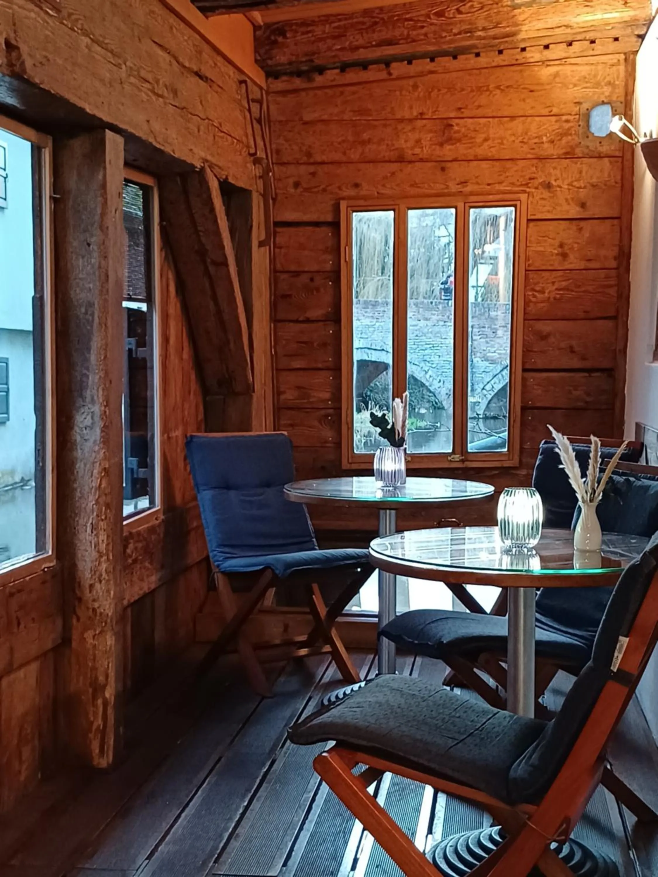 Seating area in Schiefes Haus