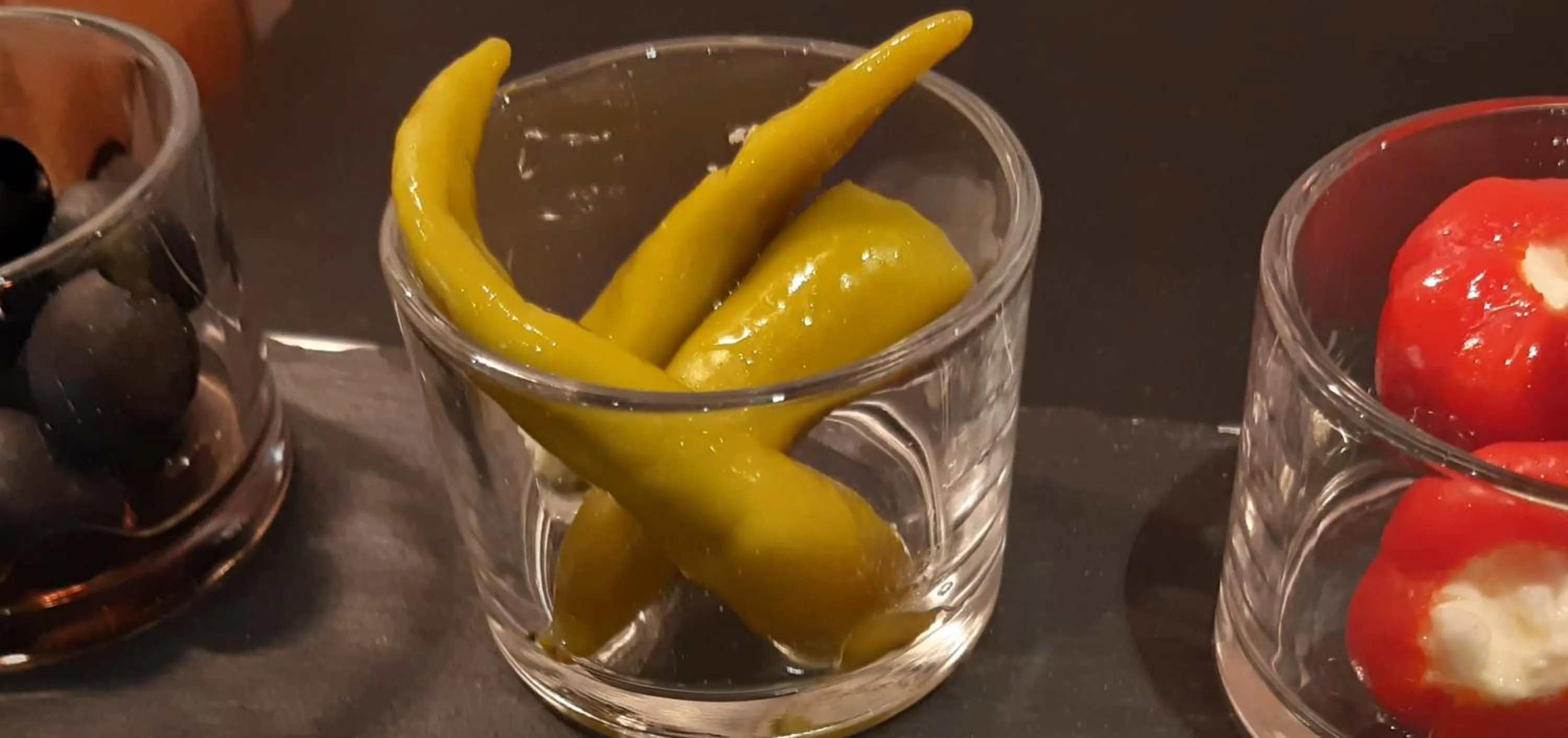 Buffet breakfast in Schiefes Haus