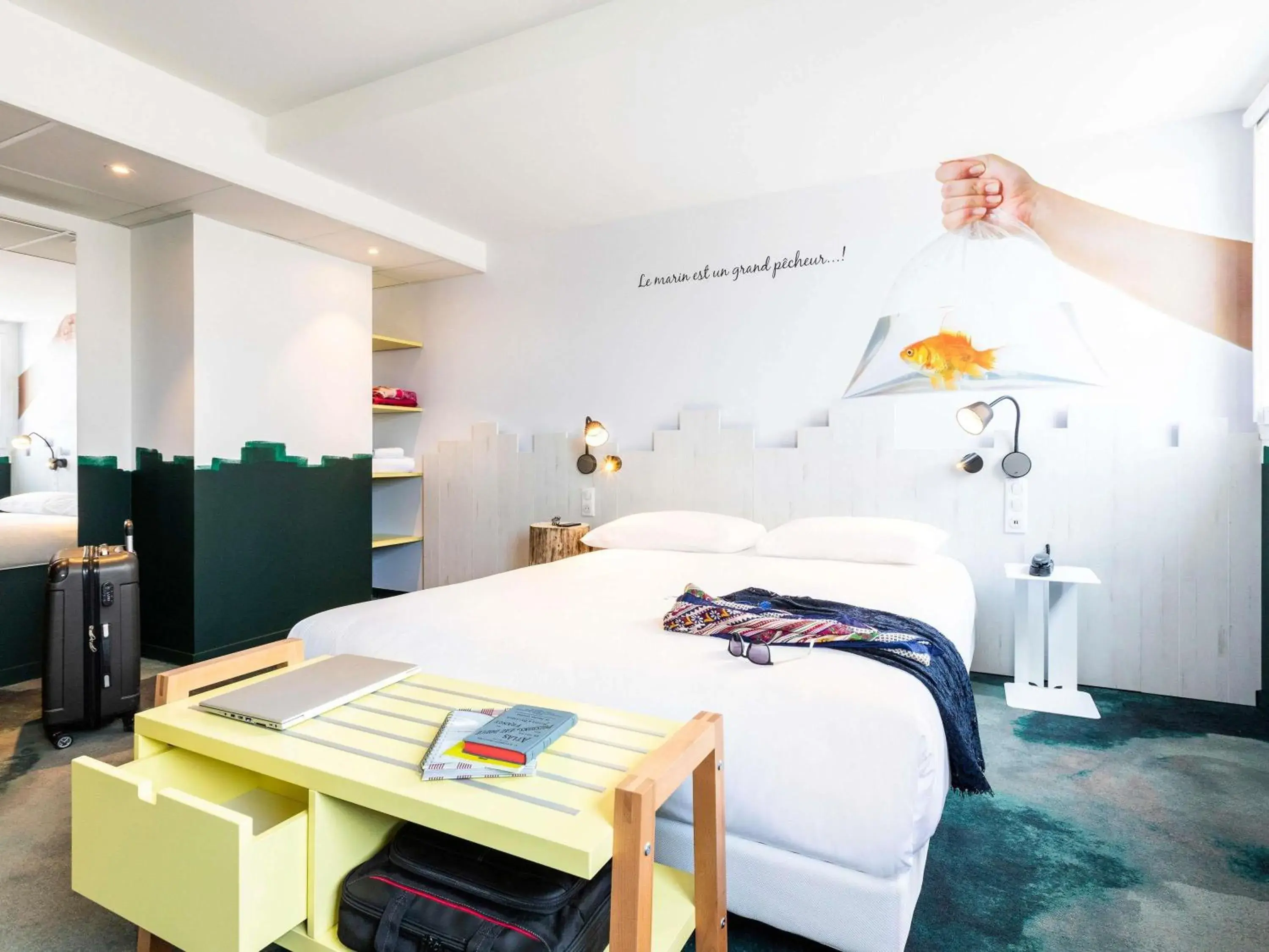 Property building, Bed in ibis Styles Thonon-les-Bains Property building, Bed in ibis Styles Thonon-les-Bains