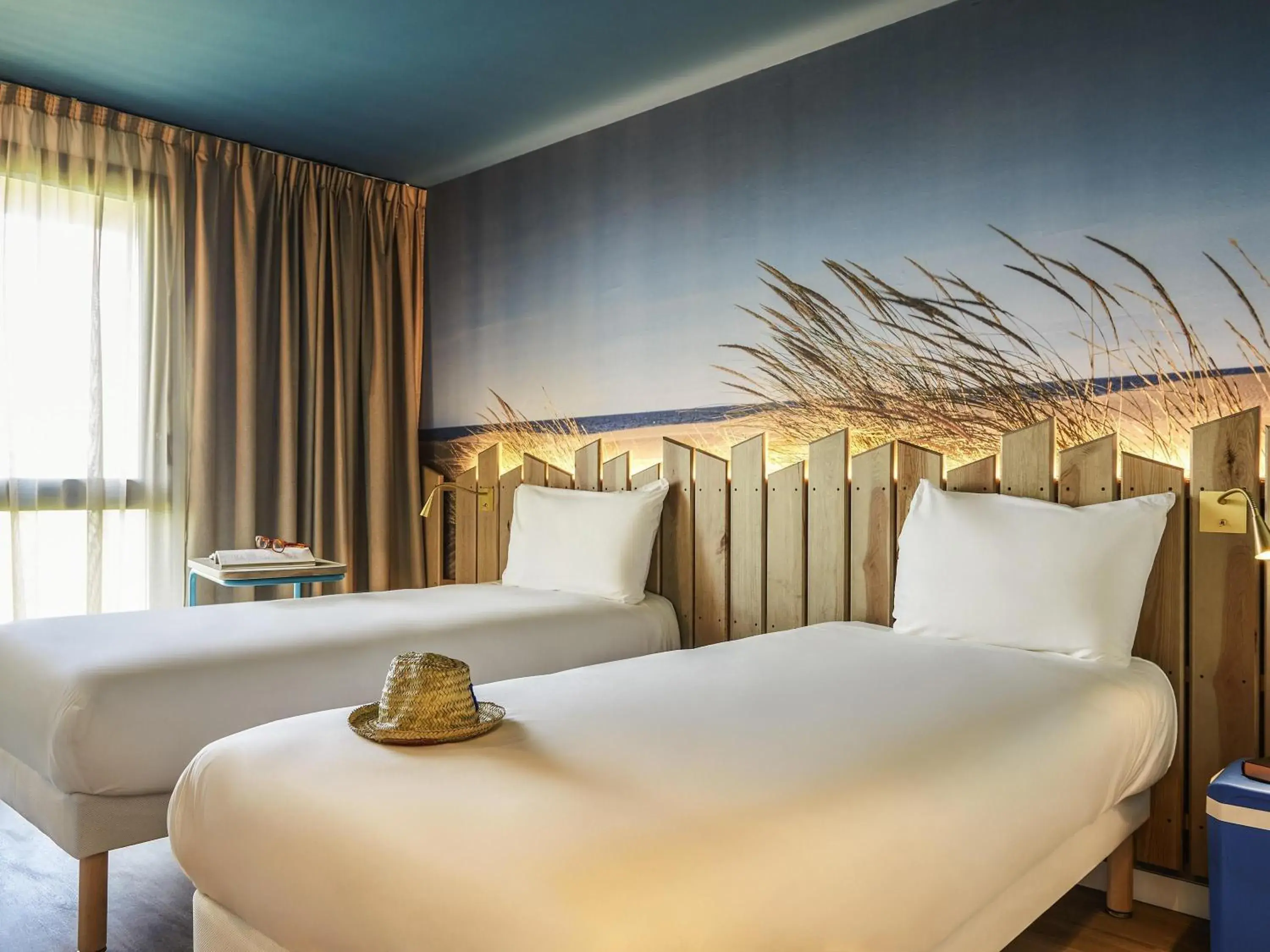 Bedroom, Bed in Ibis Styles Montpellier Aéroport Parc Des Expos Bedroom, Bed in Ibis Styles Montpellier Aéroport Parc Des Expos