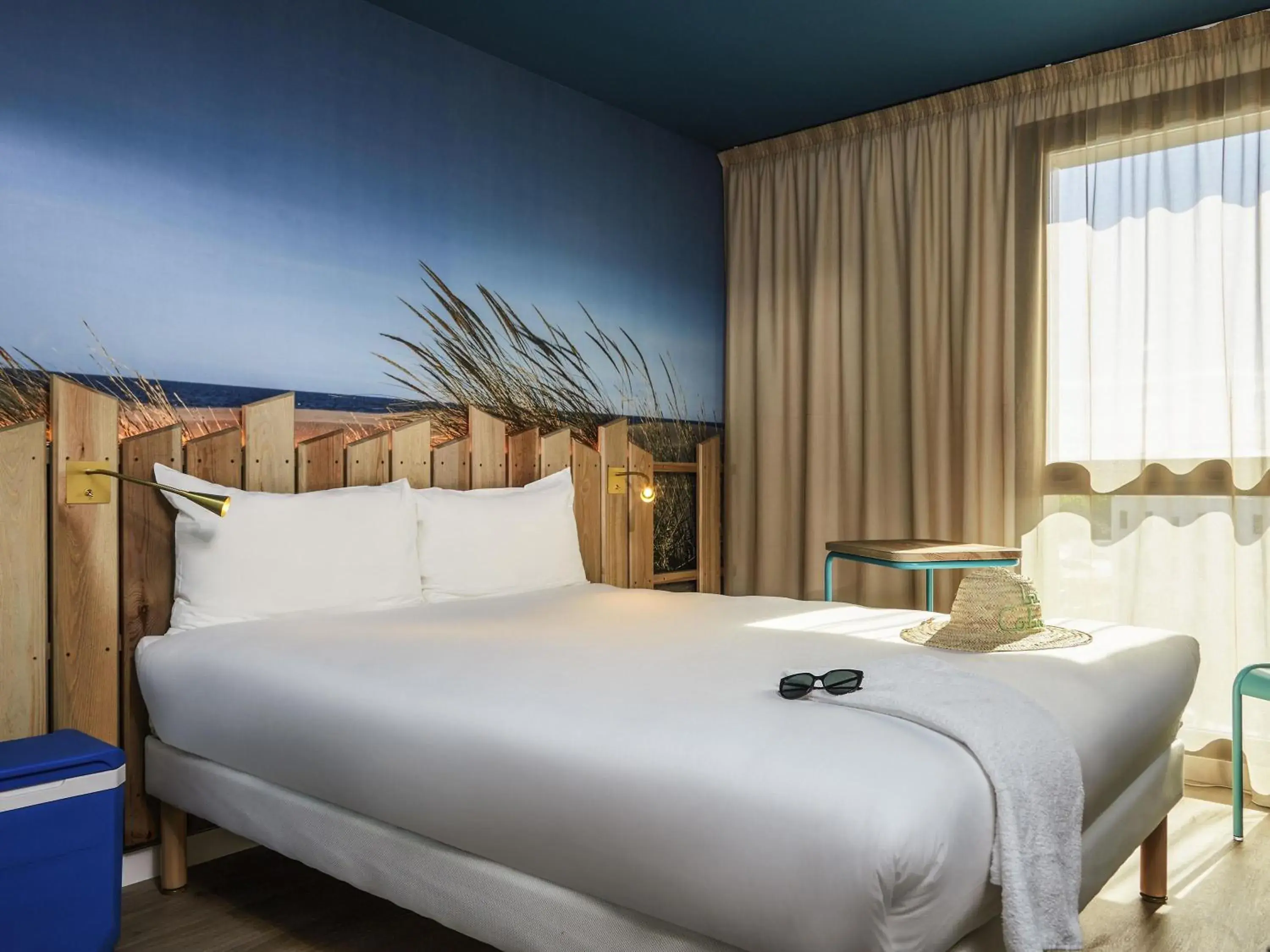 Bedroom, Bed in Ibis Styles Montpellier Aéroport Parc Des Expos Bedroom, Bed in Ibis Styles Montpellier Aéroport Parc Des Expos