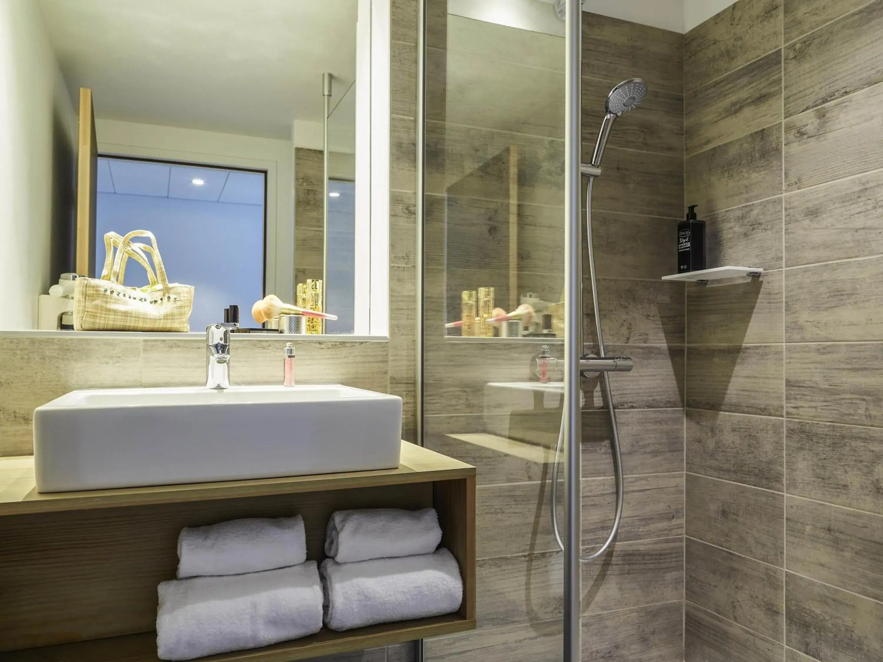 Bedroom in Ibis Styles Montpellier Aéroport Parc Des Expos Bedroom in Ibis Styles Montpellier Aéroport Parc Des Expos