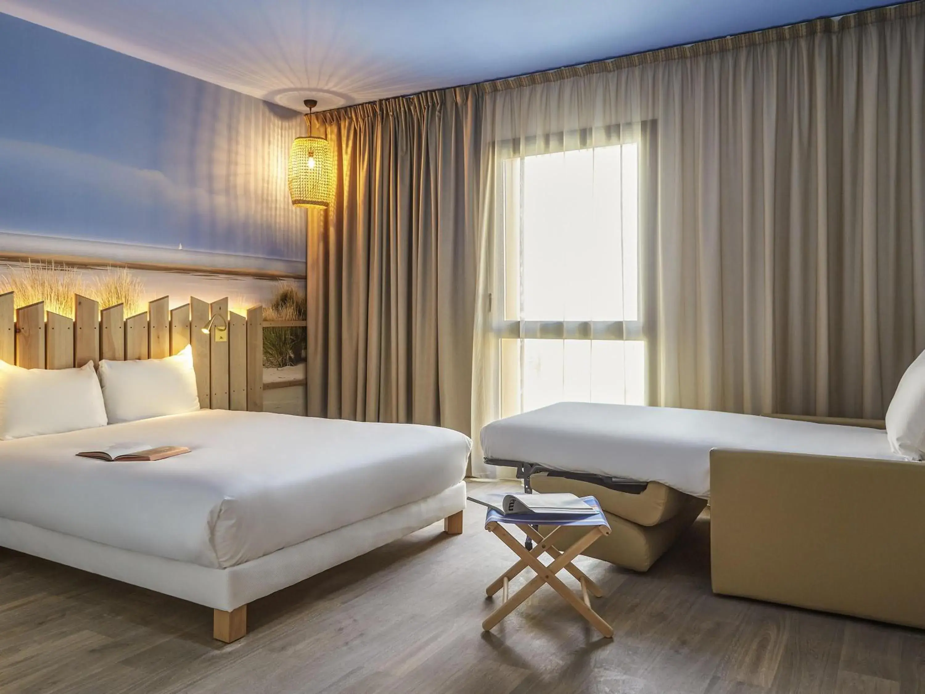 Bedroom, Bed in Ibis Styles Montpellier Aéroport Parc Des Expos Bedroom, Bed in Ibis Styles Montpellier Aéroport Parc Des Expos