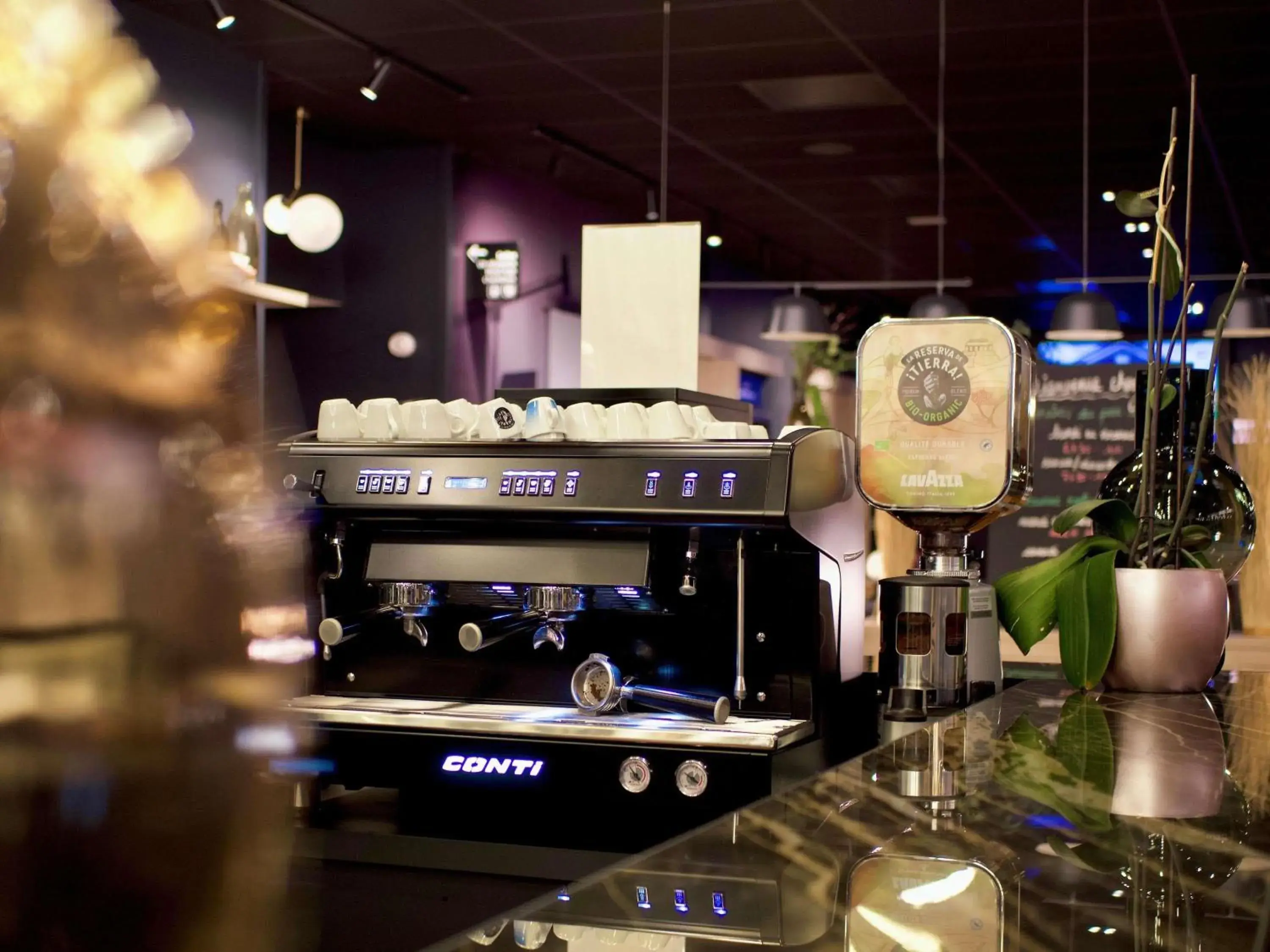 Lounge or bar in ibis Styles Arras Centre Lounge or bar in ibis Styles Arras Centre