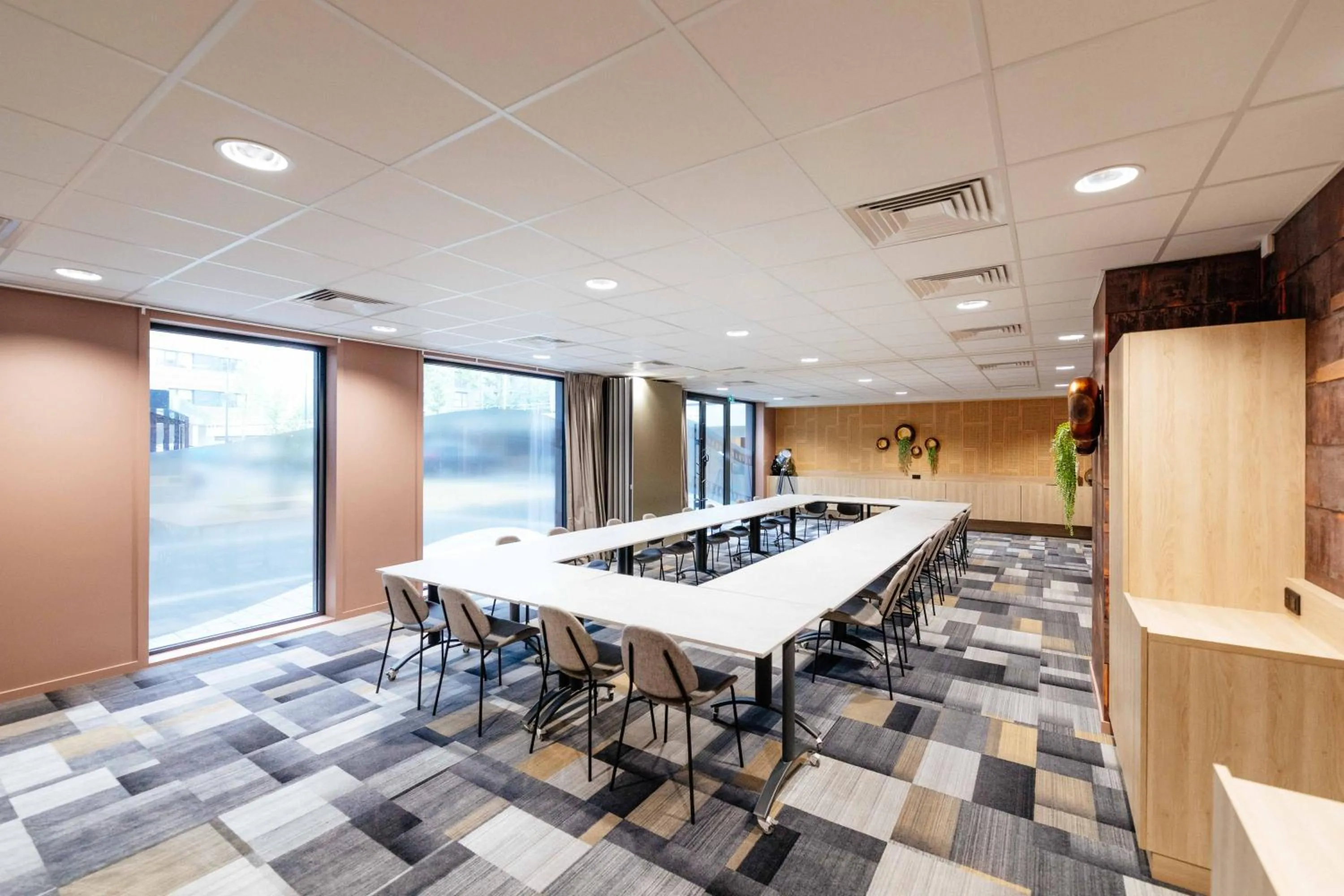 Meeting/conference room in ibis Styles Arras Centre