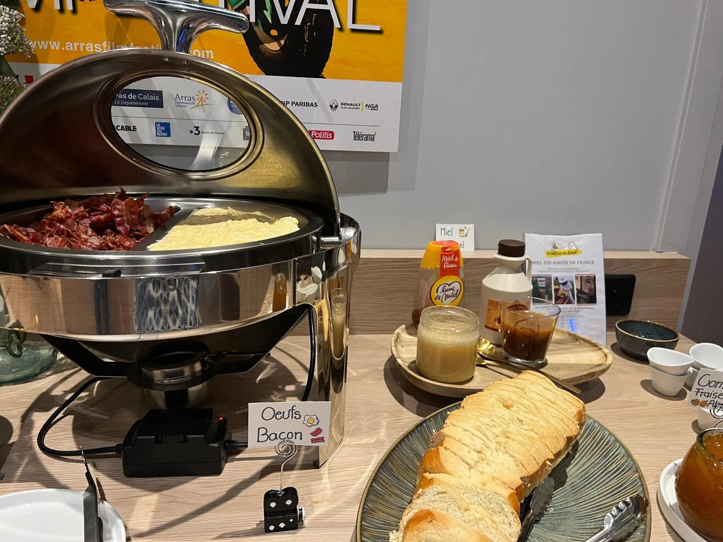 Food and drinks in ibis Styles Arras Centre