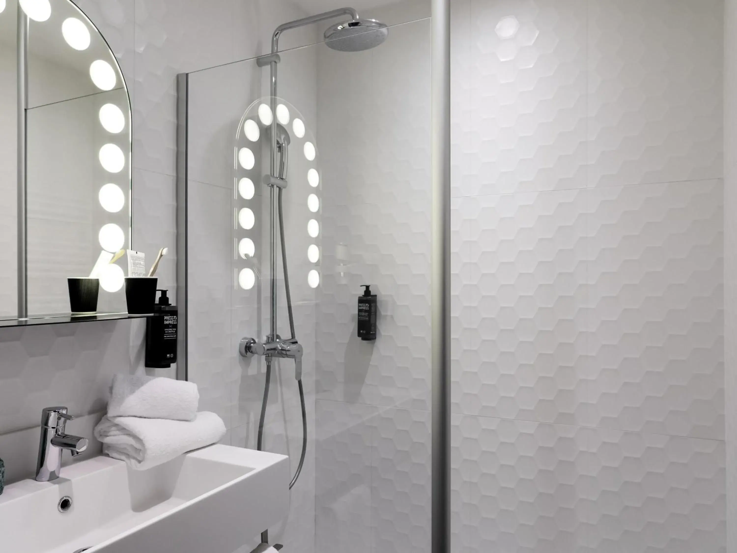 Bedroom in ibis Styles Arras Centre Bedroom in ibis Styles Arras Centre