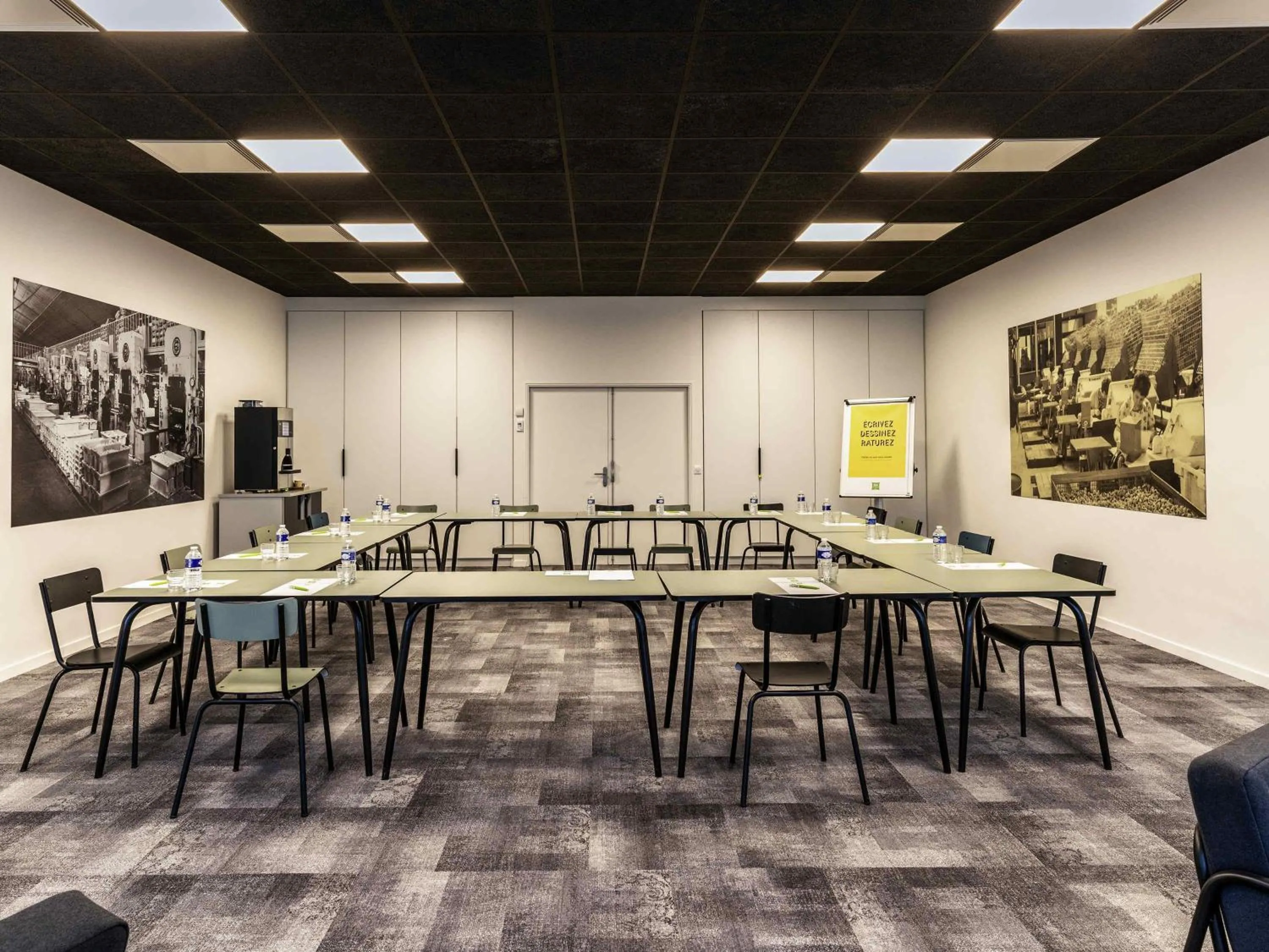 Meeting/conference room in ibis Styles Limoges Centre