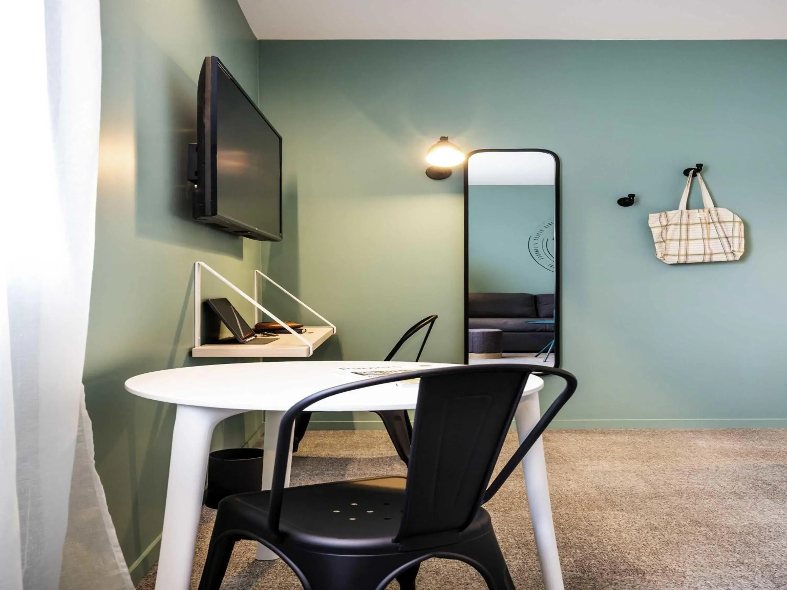 Bedroom in ibis Styles Limoges Centre Bedroom in ibis Styles Limoges Centre