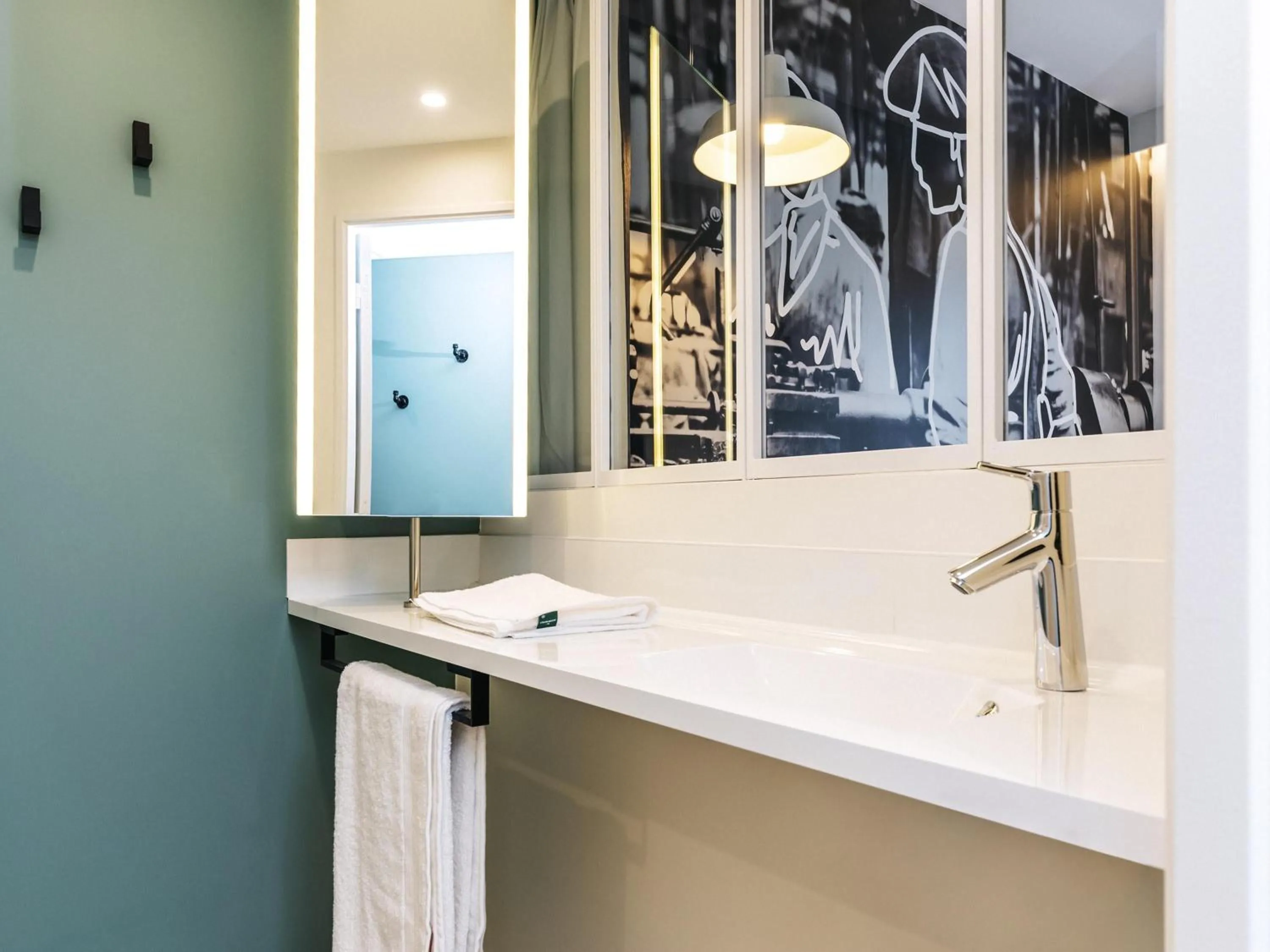 Bedroom in ibis Styles Limoges Centre