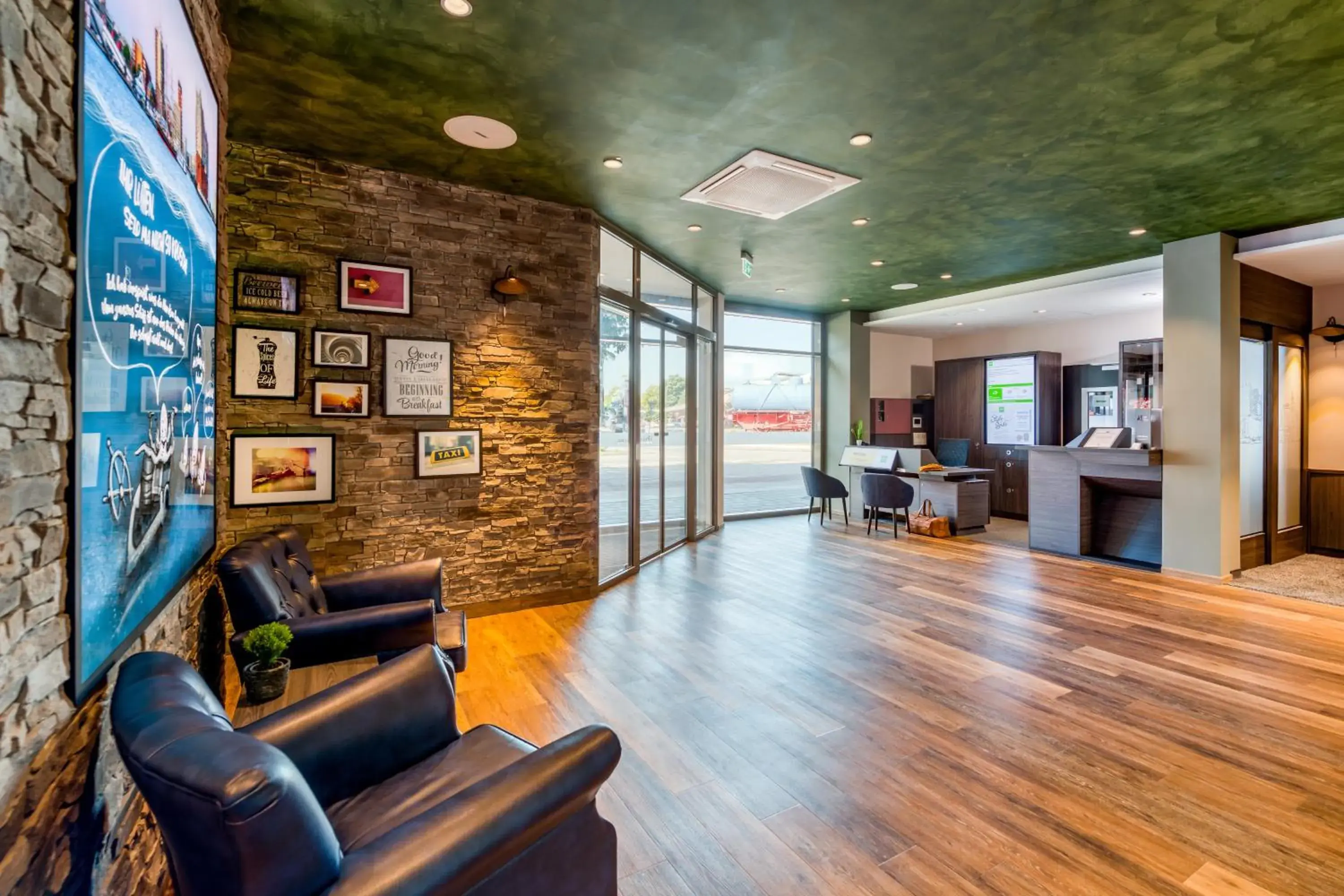 Lobby or reception in ibis Styles Hamburg Barmbek Lobby or reception in ibis Styles Hamburg Barmbek