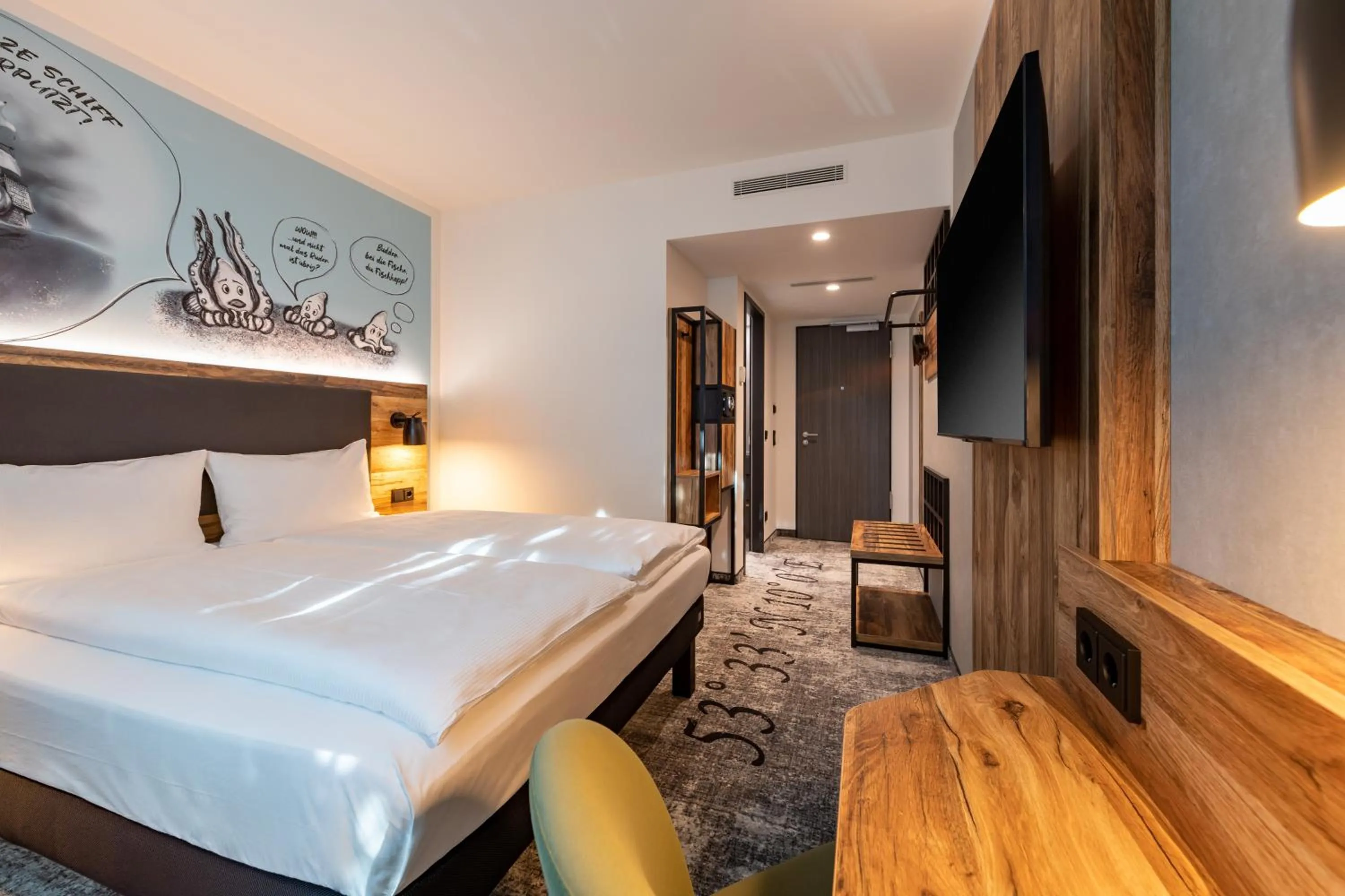 Living room, Bed in ibis Styles Hamburg Barmbek