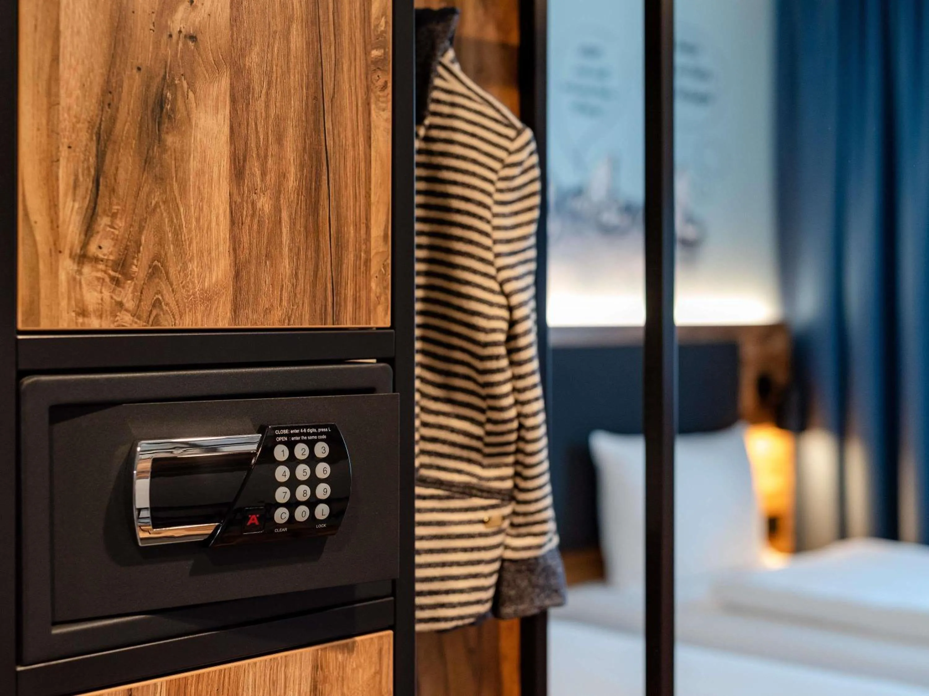 Bedroom, Bed in ibis Styles Hamburg Barmbek