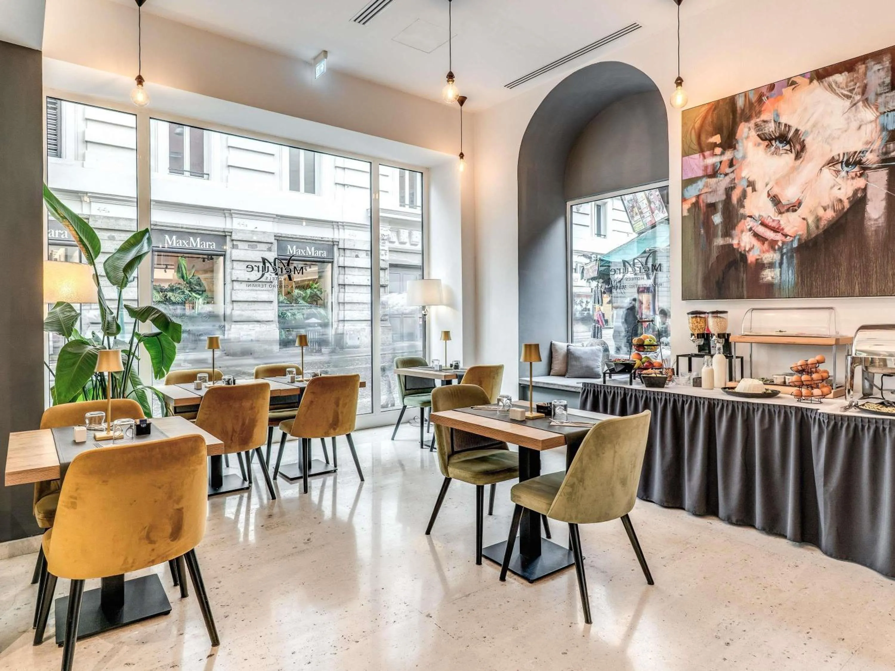 Breakfast in Mercure Roma Centro Termini