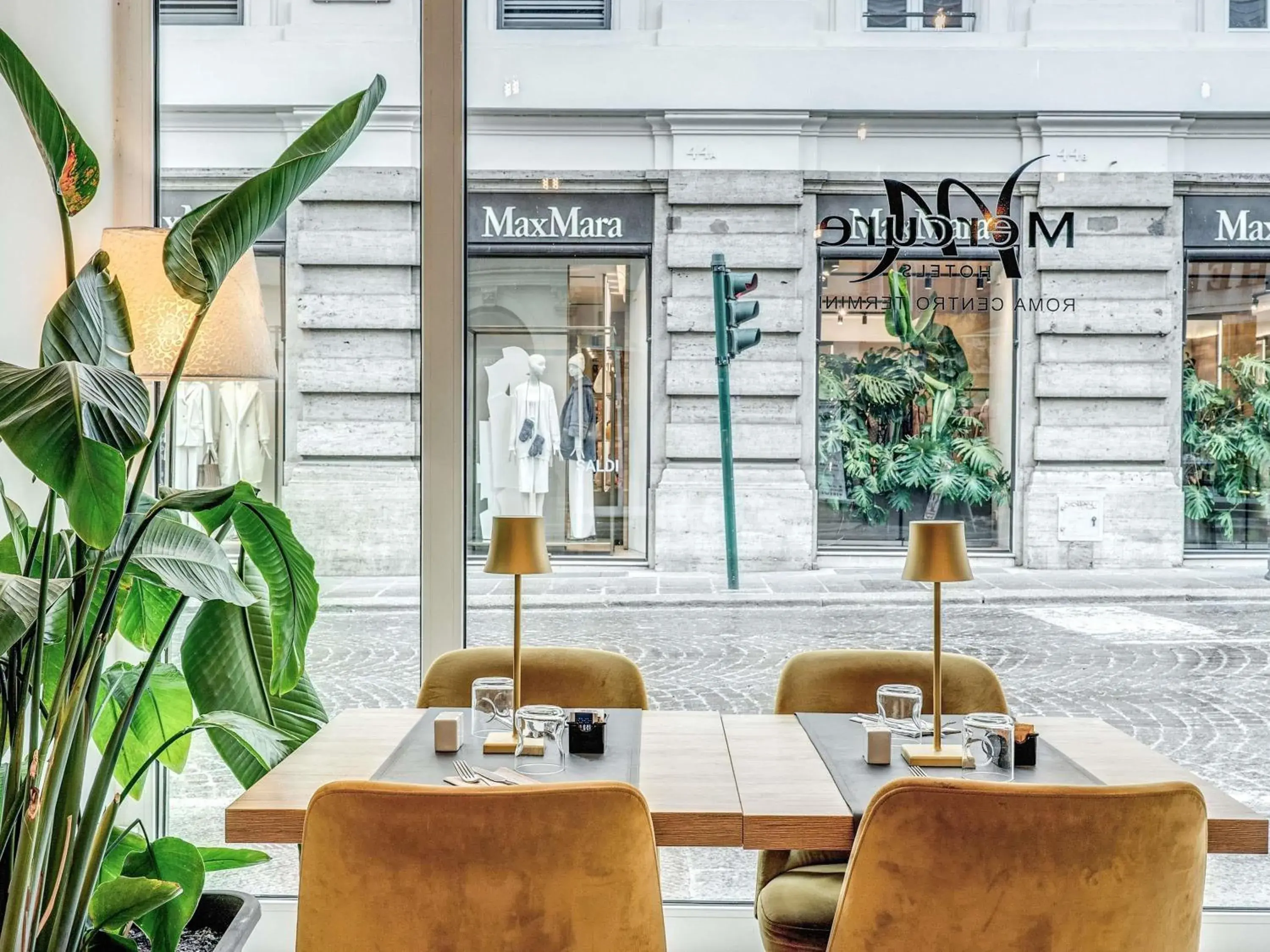 Restaurant/places to eat in Mercure Roma Centro Termini Restaurant/places to eat in Mercure Roma Centro Termini