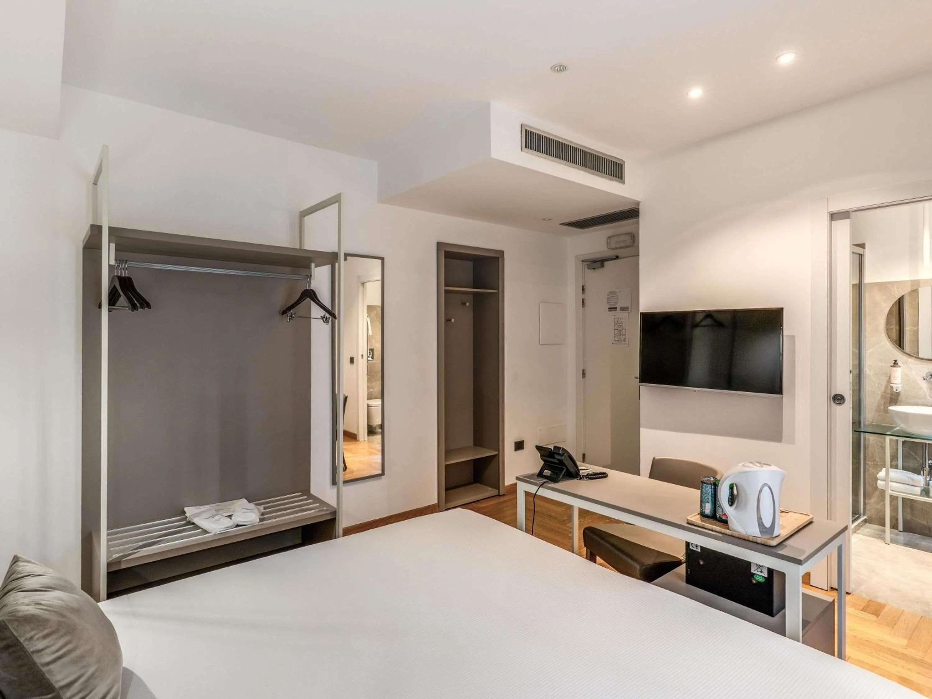 Bedroom, Bed in Mercure Roma Centro Termini