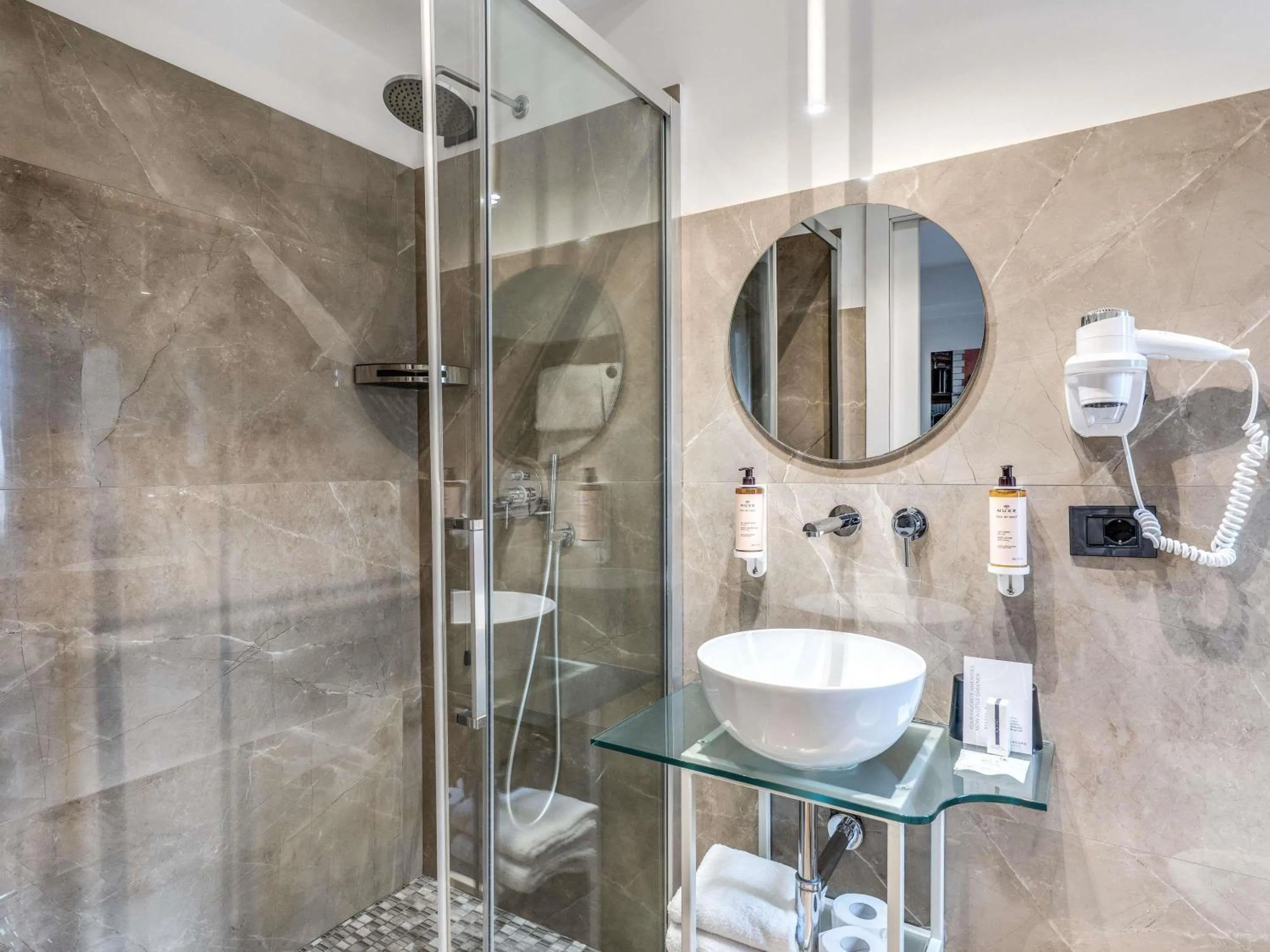 Bedroom in Mercure Roma Centro Termini