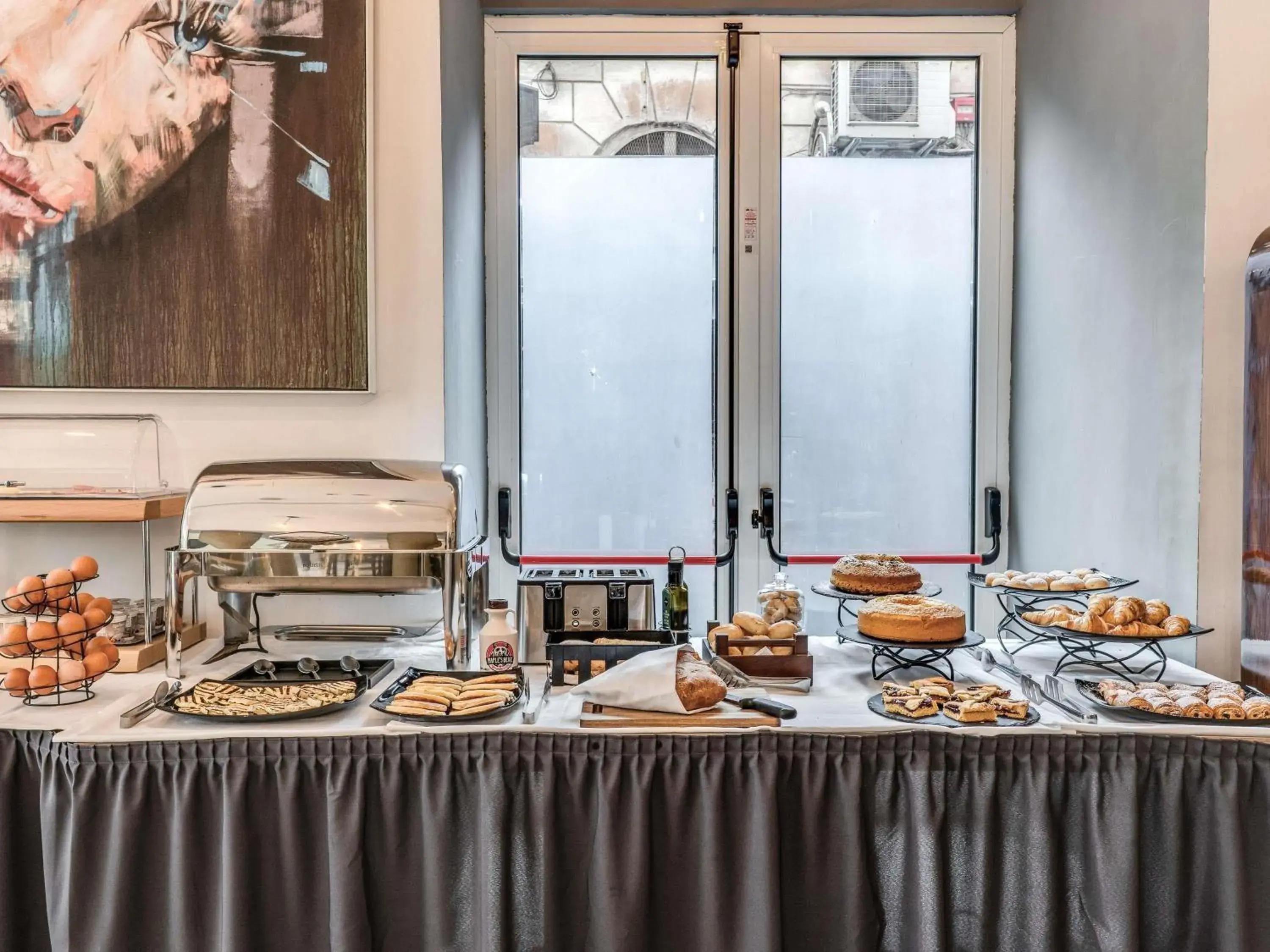 Breakfast in Mercure Roma Centro Termini Breakfast in Mercure Roma Centro Termini