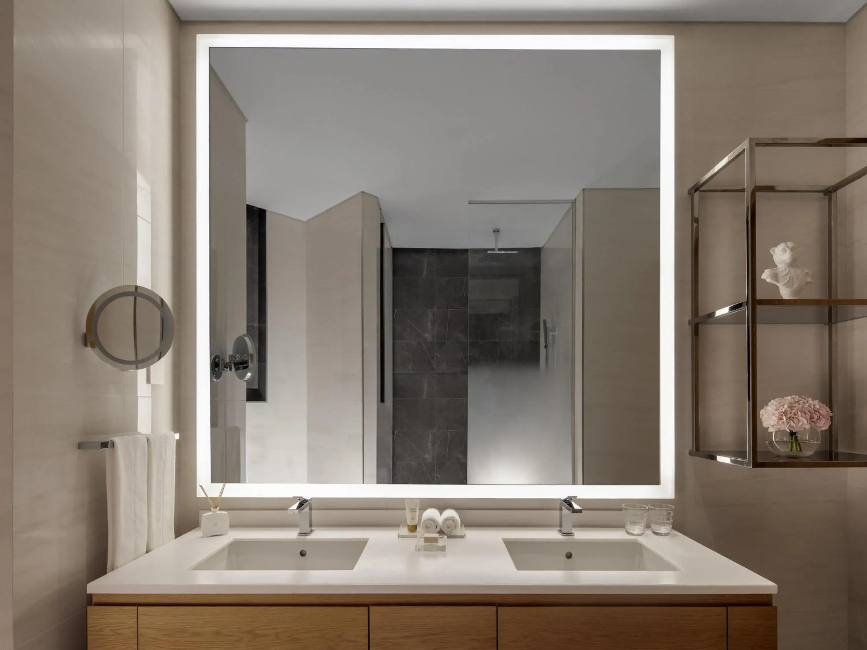 Bedroom in SLS Dubai Hotel & Residences Bedroom in SLS Dubai Hotel & Residences