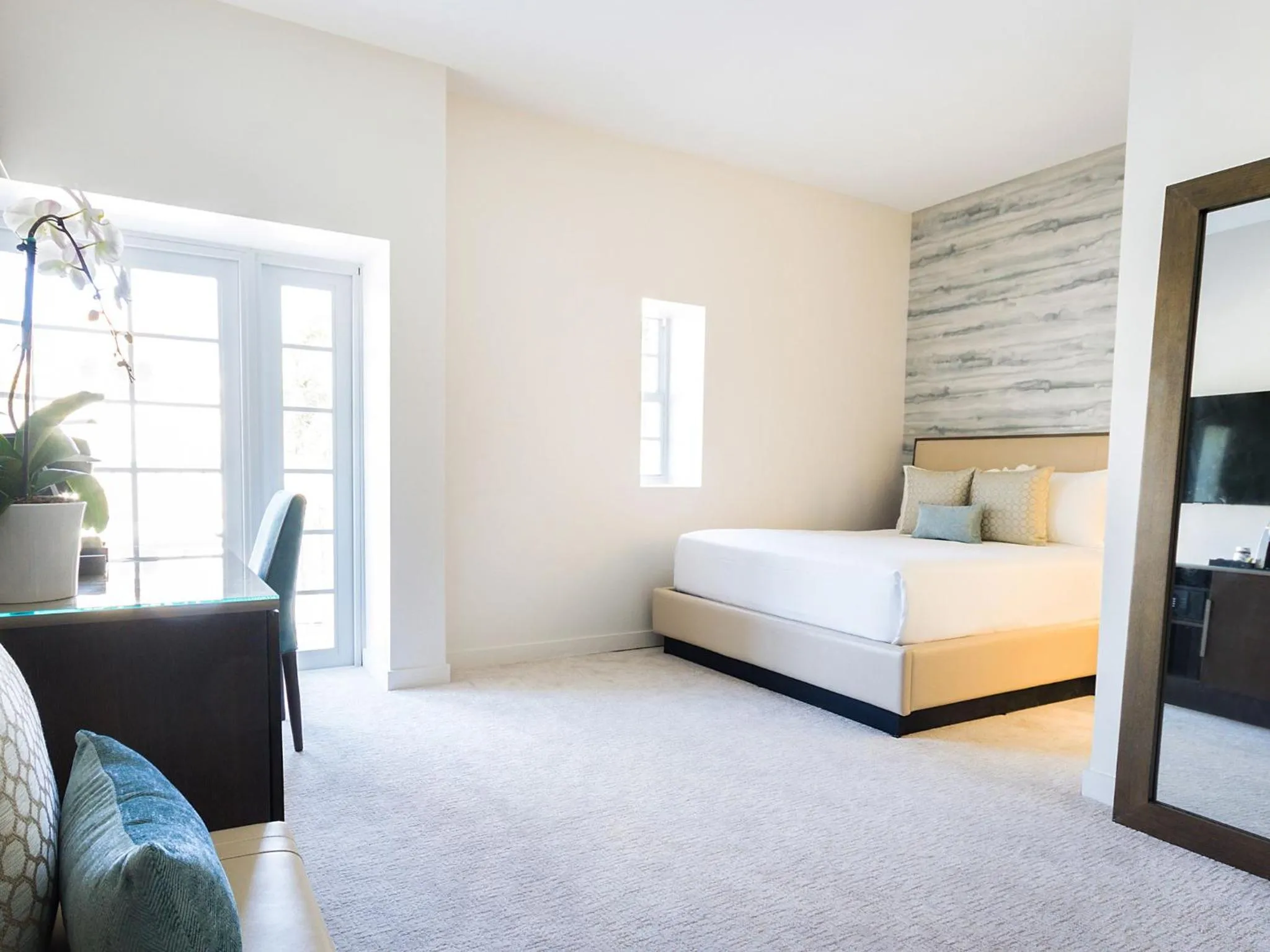 Bedroom, Bed in Berkeley Park MGallery Hotel Collection