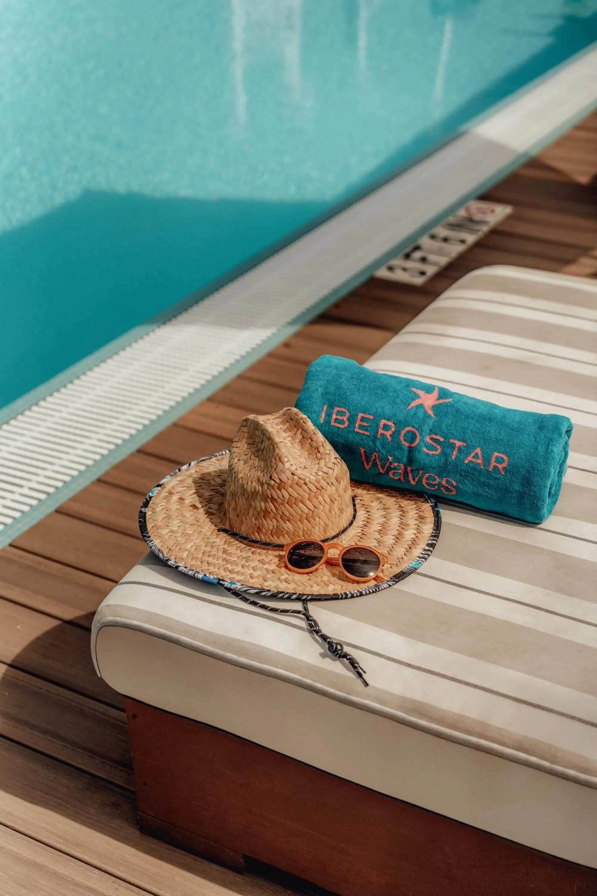 Swimming pool in Iberostar Waves Miami Beach