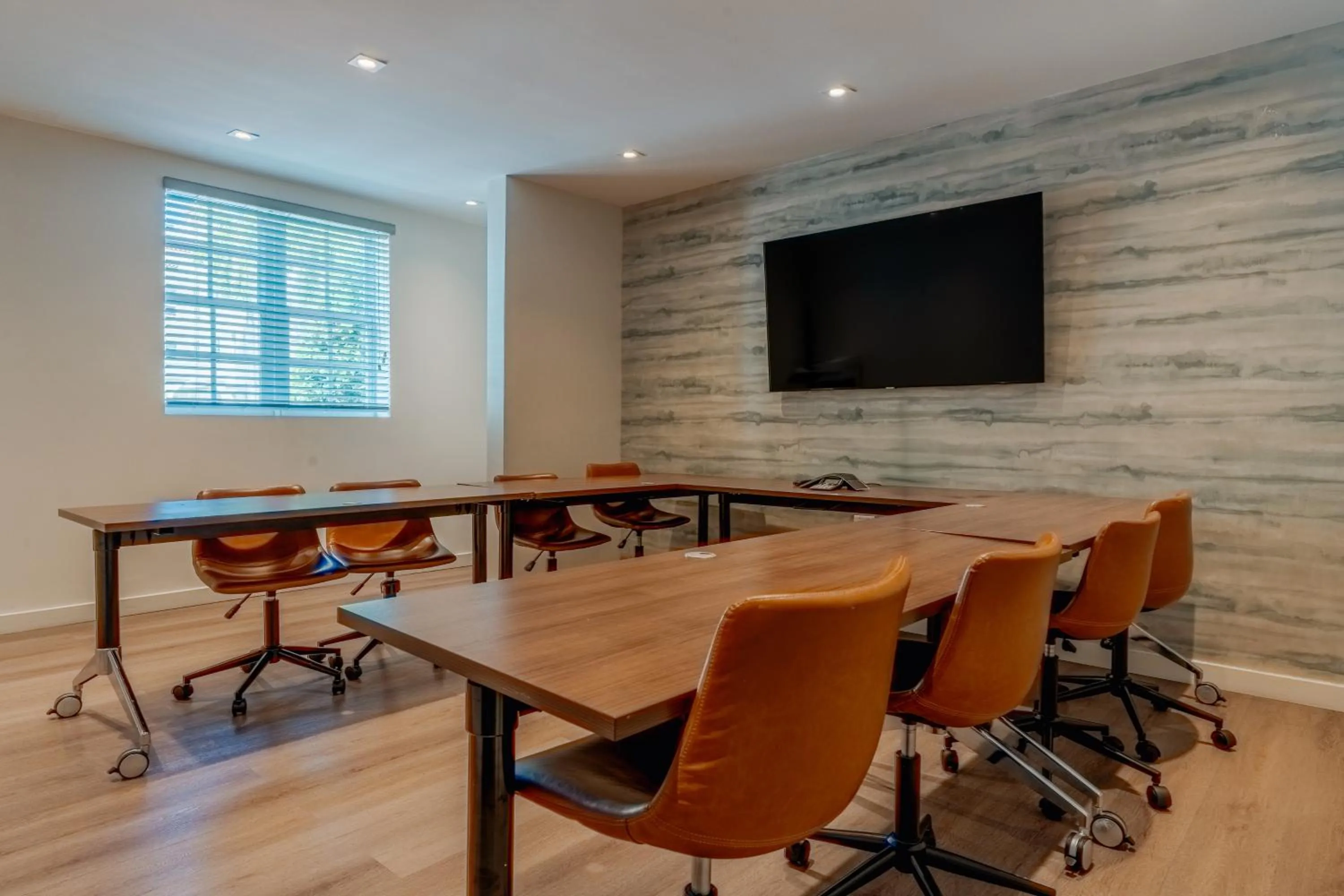 Meeting/conference room in Iberostar Waves Miami Beach