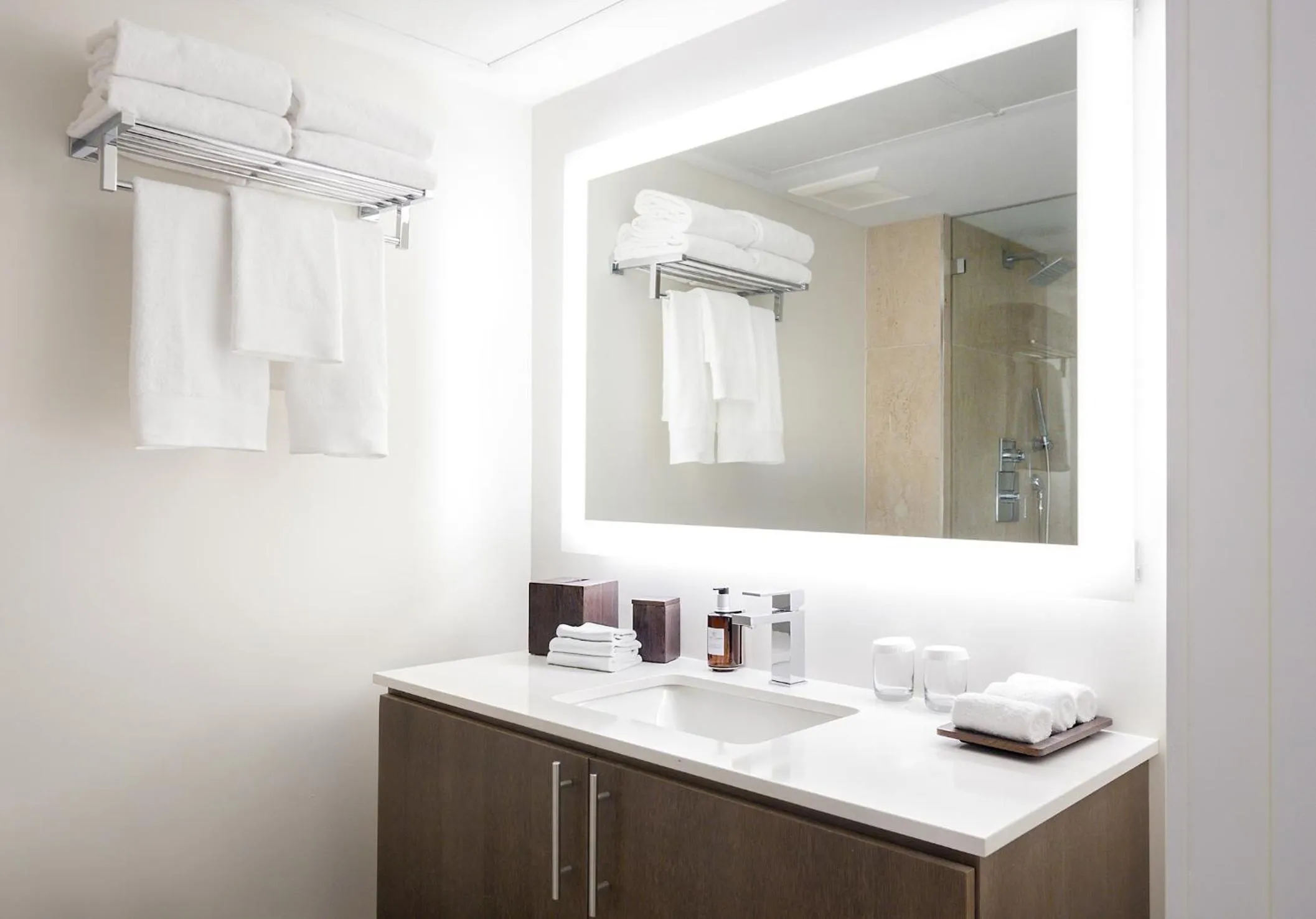 Bathroom in Iberostar Waves Miami Beach