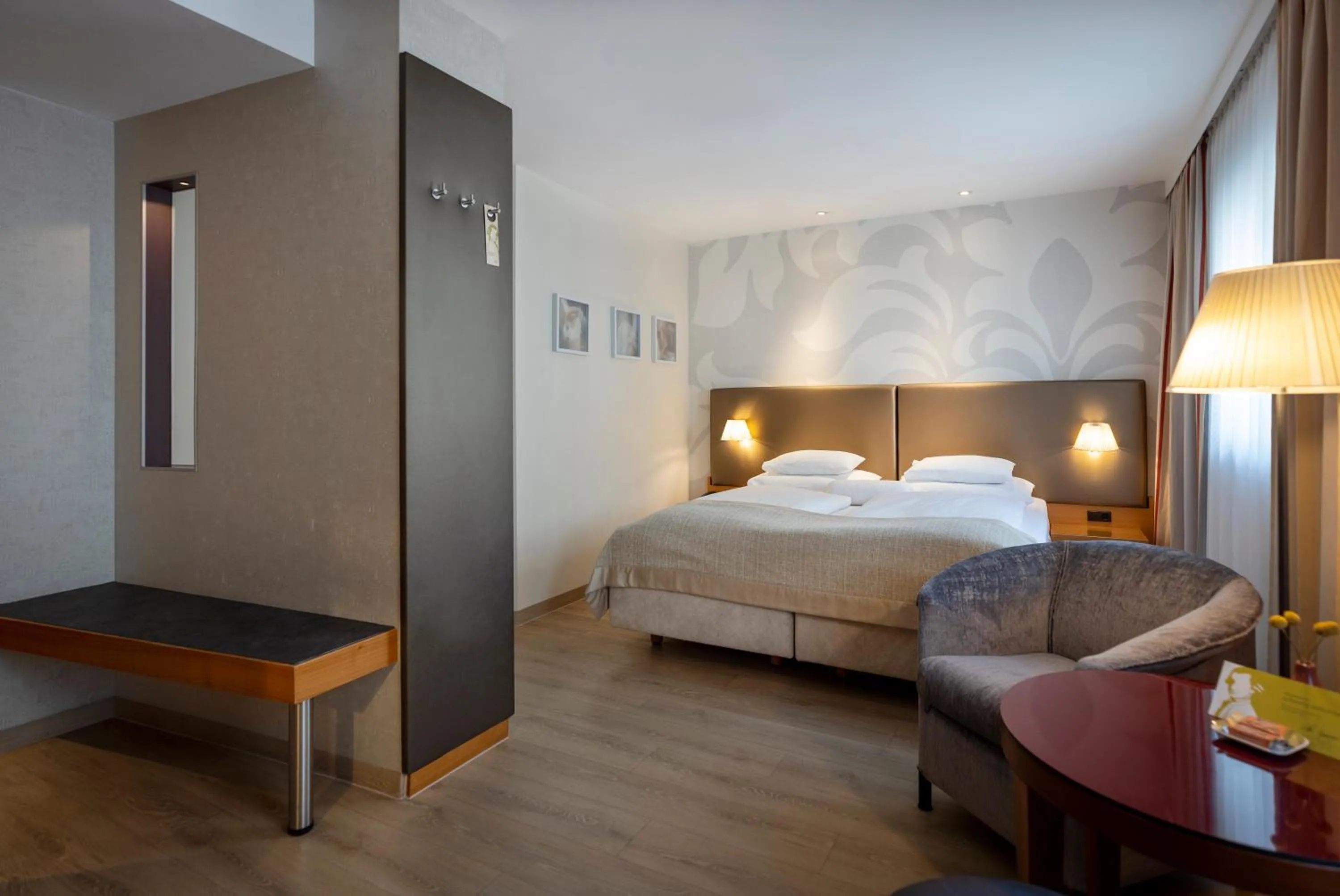 Staff, Bed in Boutique Hotel Das Tigra