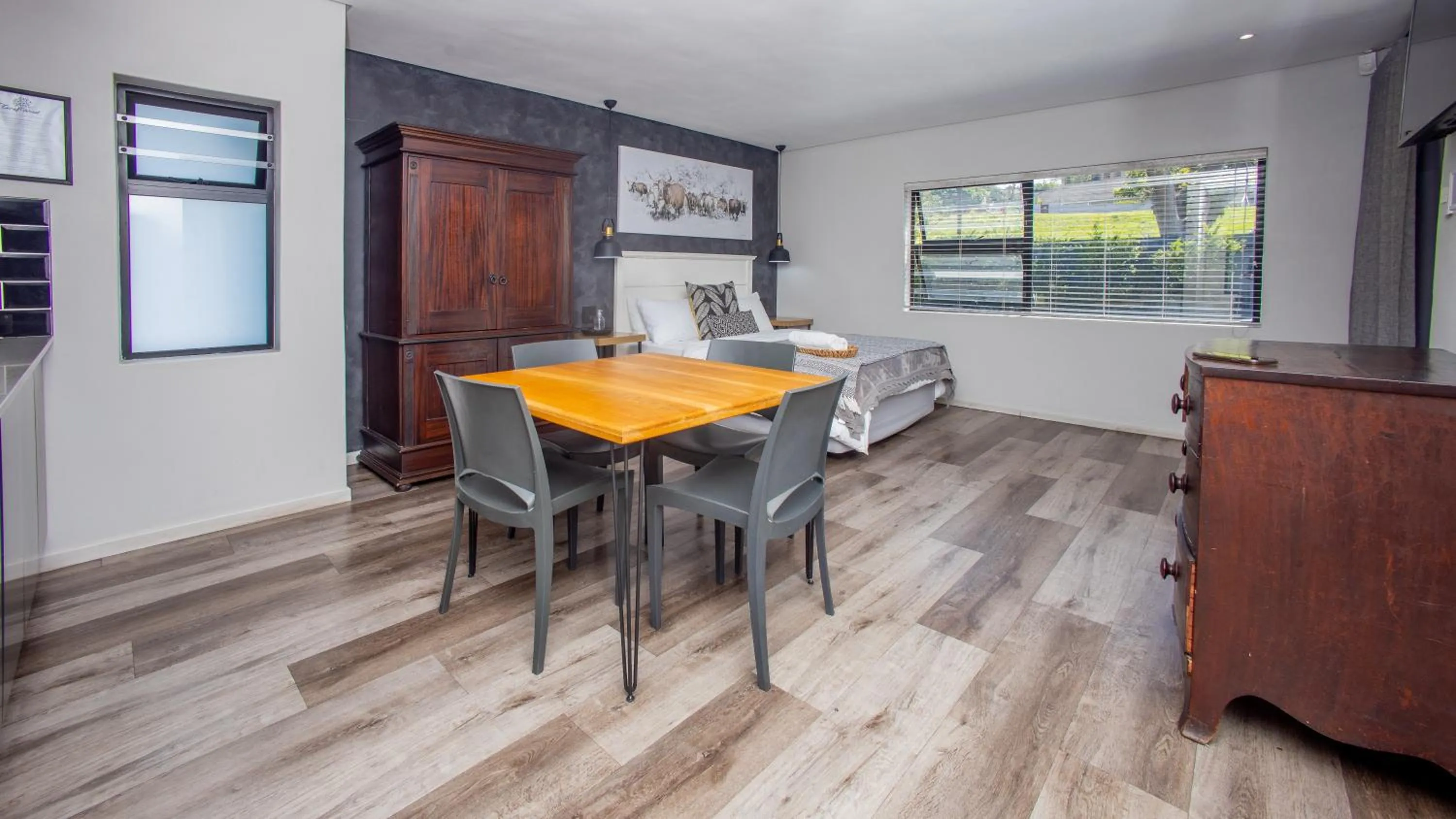 Coral Wood Self Catering Suites and B&B