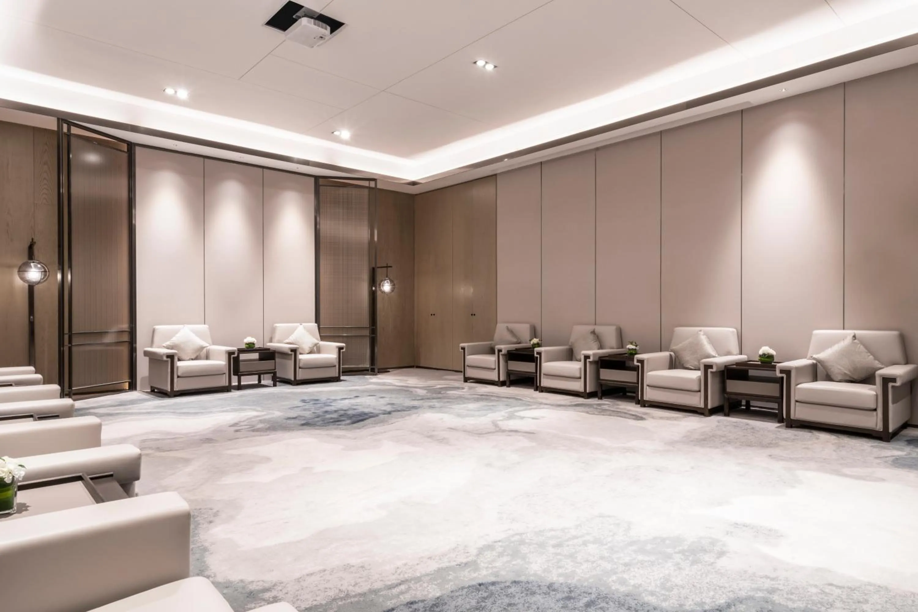 Meeting/conference room in Pullman Jiaxing Pinghu Excellence