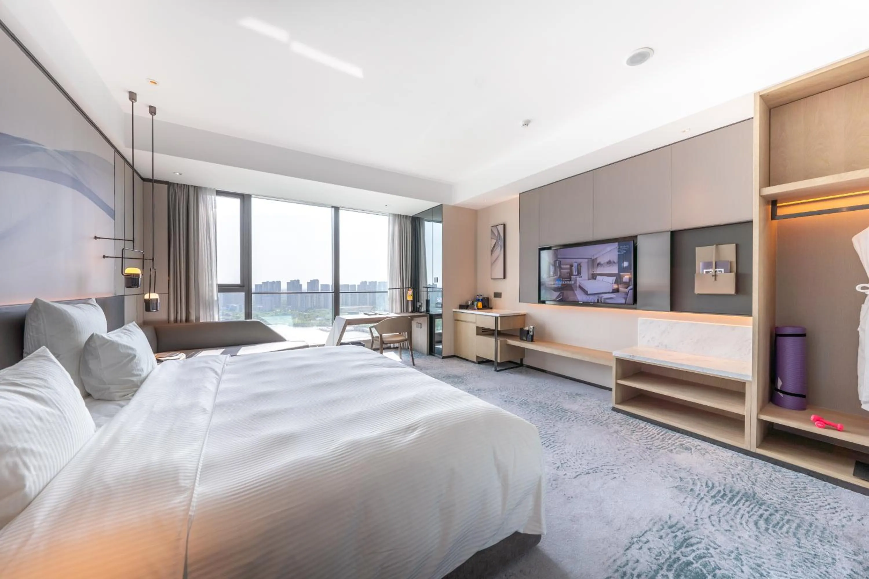 Photo of the whole room, Bed in Pullman Jiaxing Pinghu Excellence