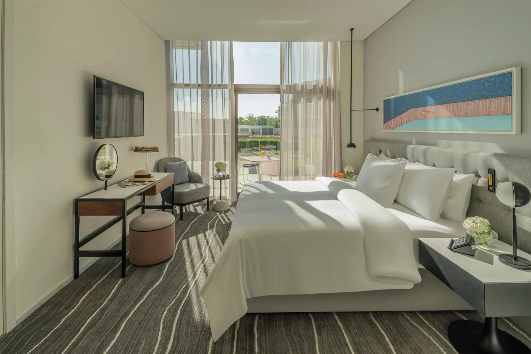 Photo of the whole room, Bed in Th8 Palm Dubai Beach Resort Vignette Collection, an IHG hotel