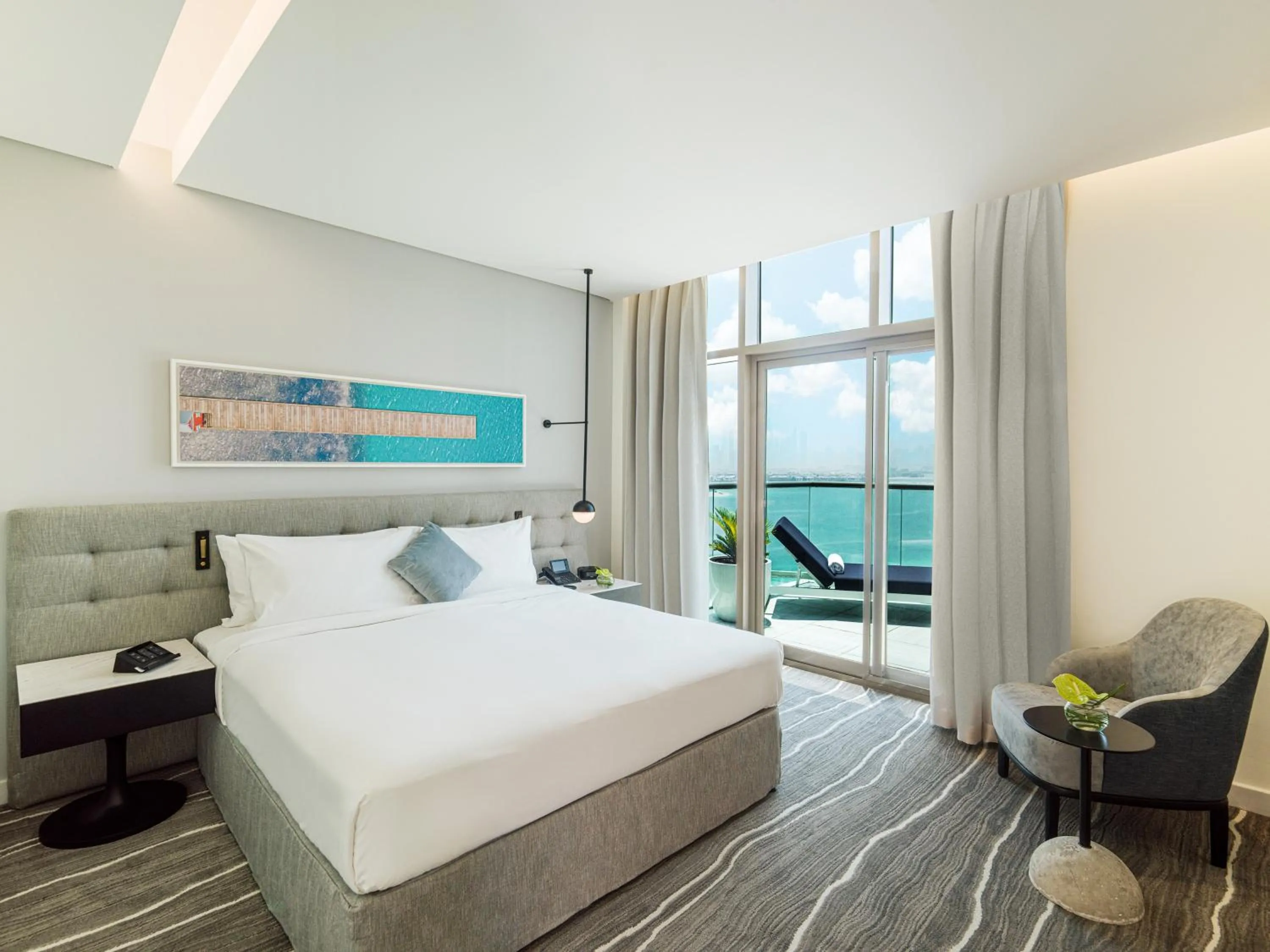 Photo of the whole room, Bed in Th8 Palm Dubai Beach Resort, Vignette Collection by IHG