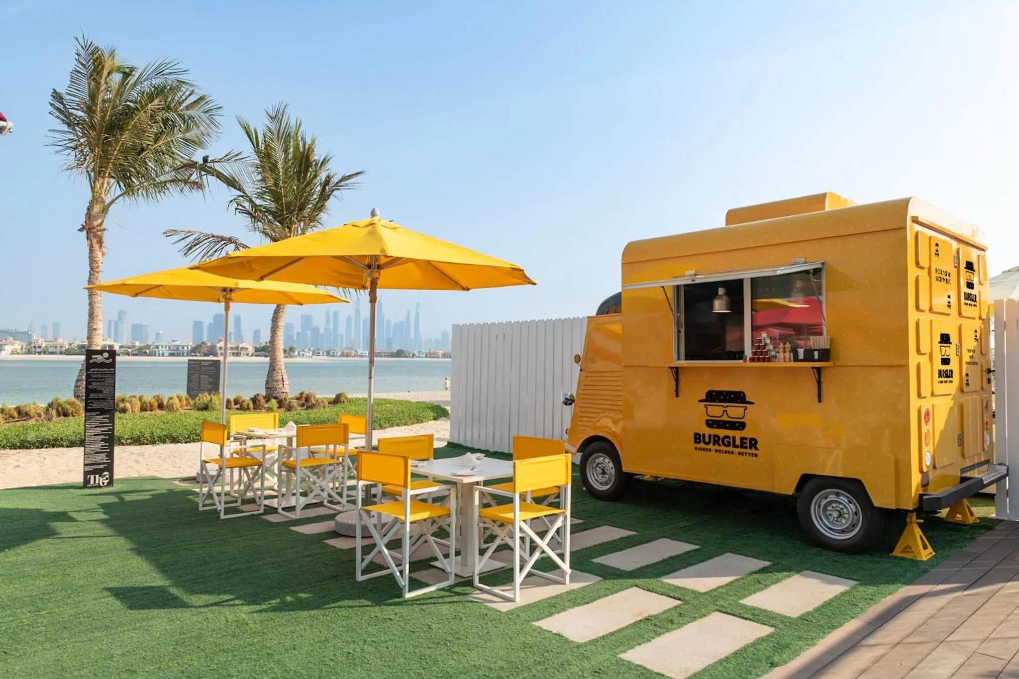 Restaurant/places to eat in Th8 Palm Dubai Beach Resort, Vignette Collection by IHG