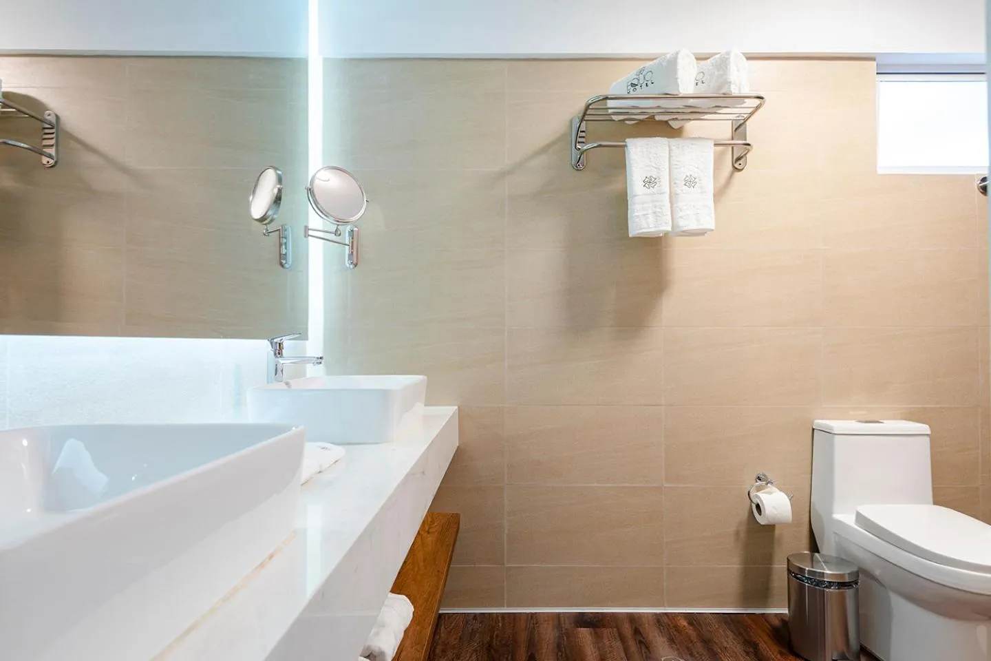 Toilet in Equo Hotel Boutique