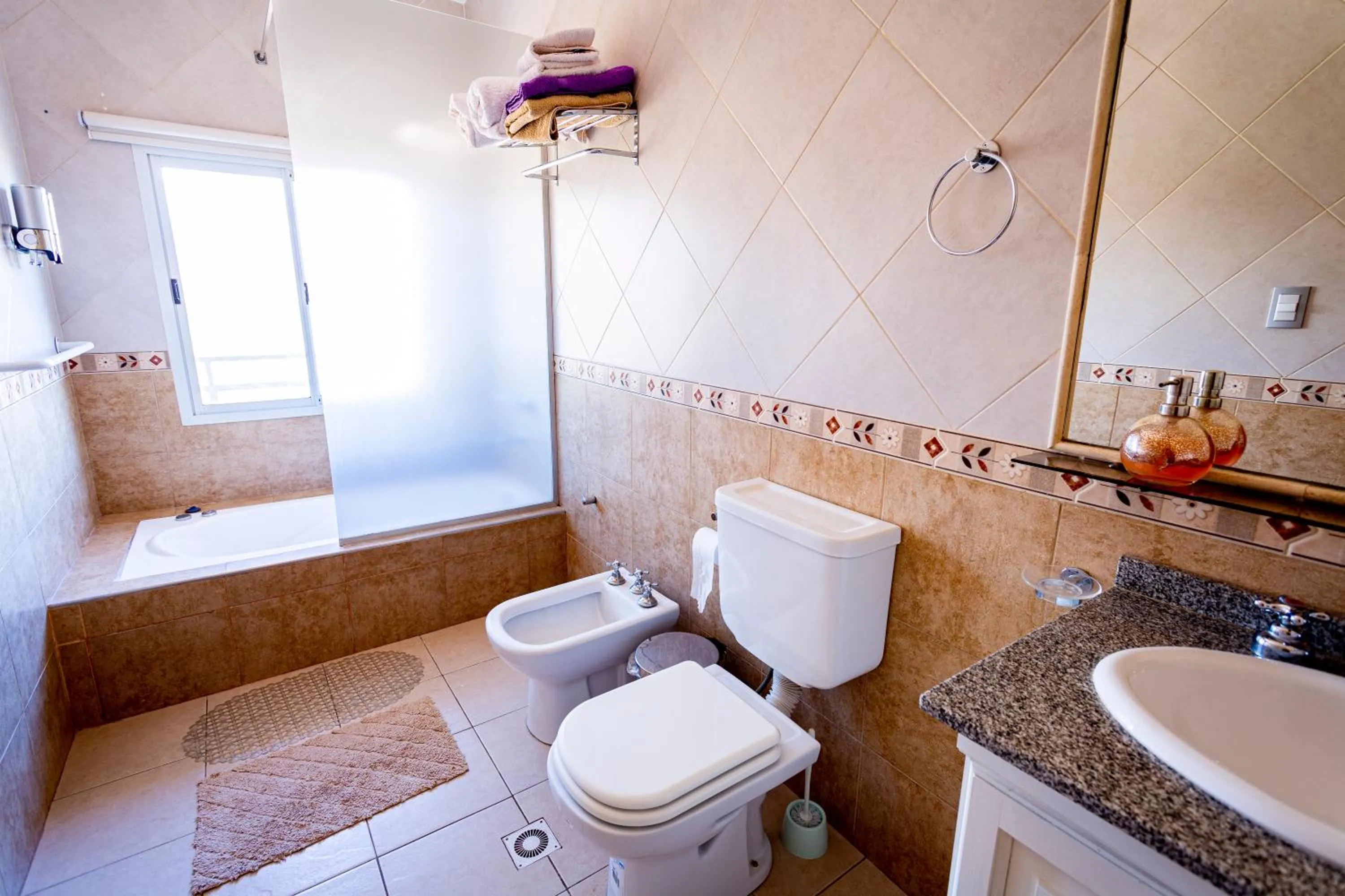 Hot Tub in Hotel Cuesta de Miranda