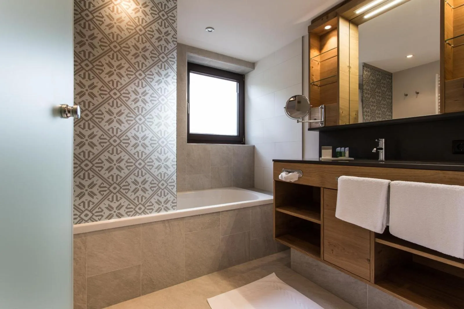 Shower in Hotel Valentin