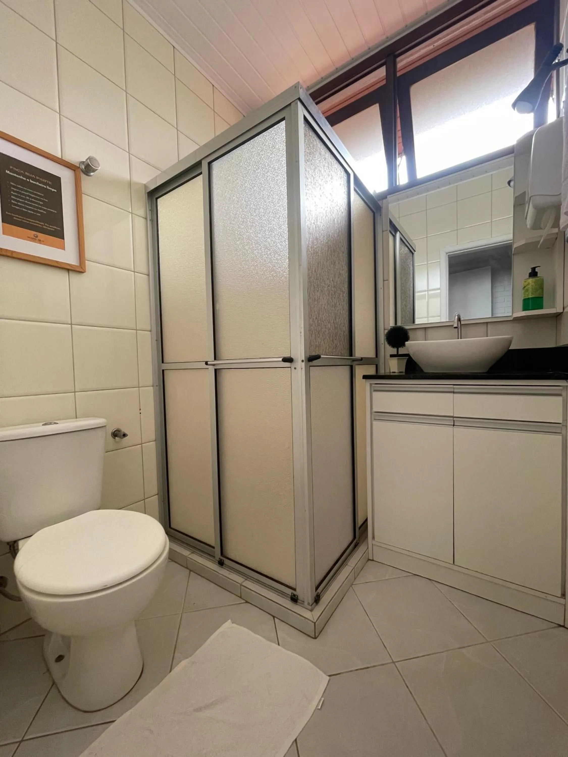 Shower in Mare Blu - Pousada Hostel