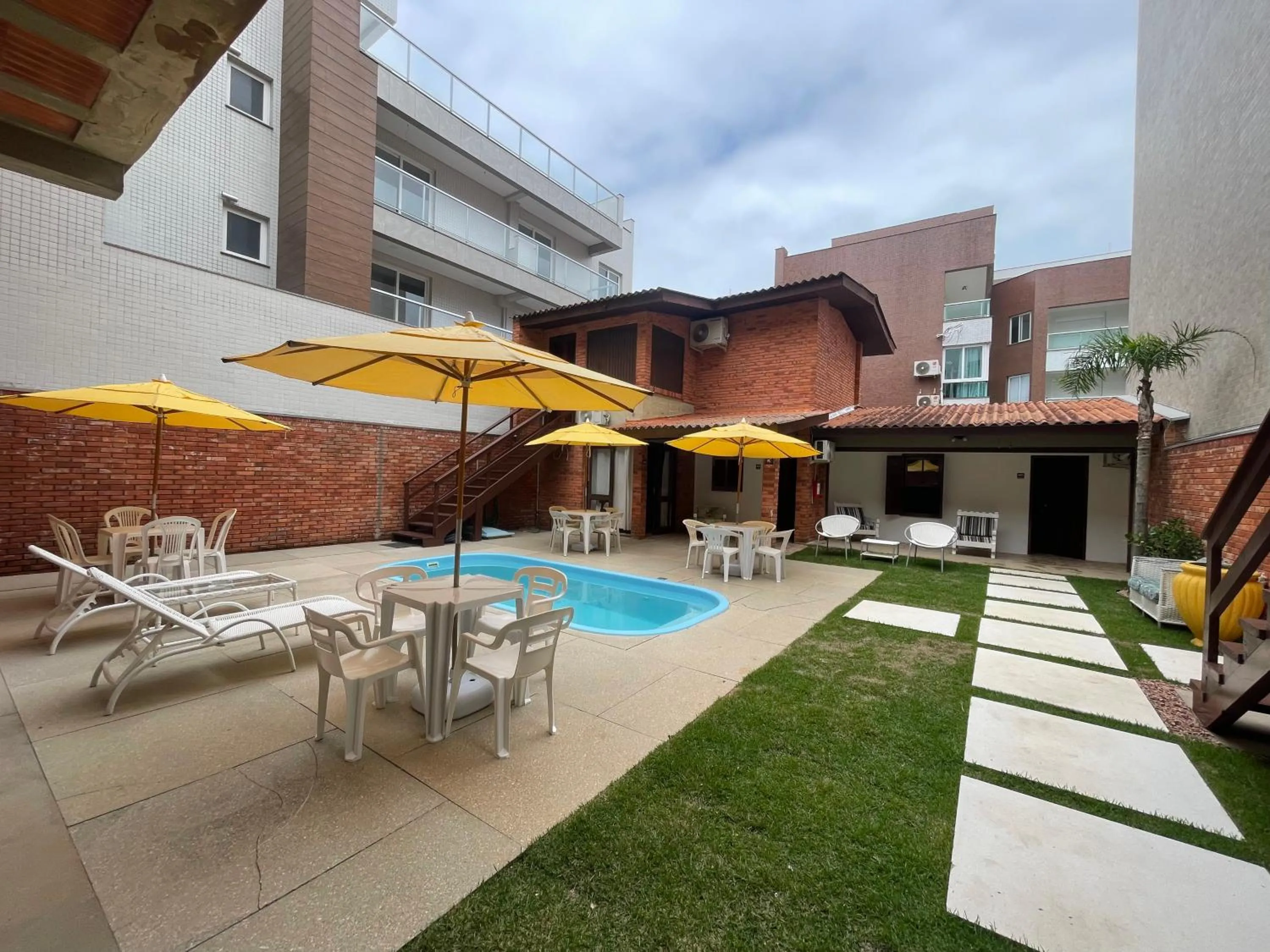 Mare Blu - Pousada Hostel